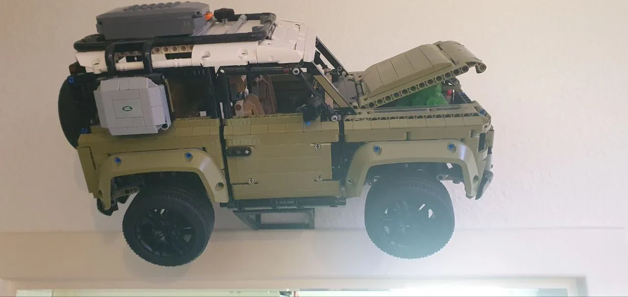 Giá đỡ treo tường cho mô hình Lego Defender 42110