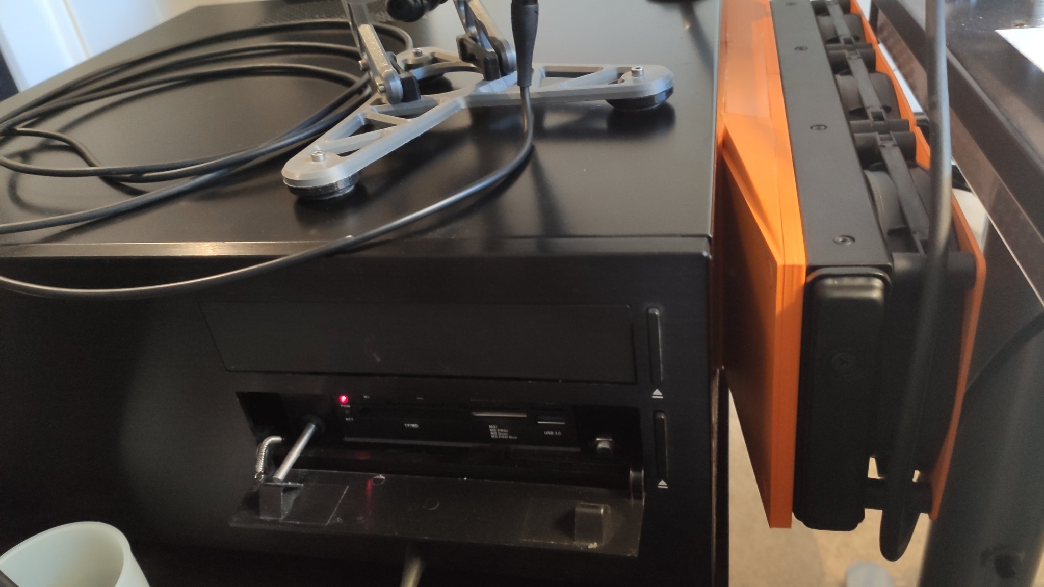 Hệ thống làm mát nước cho vỏ máy tính GD08