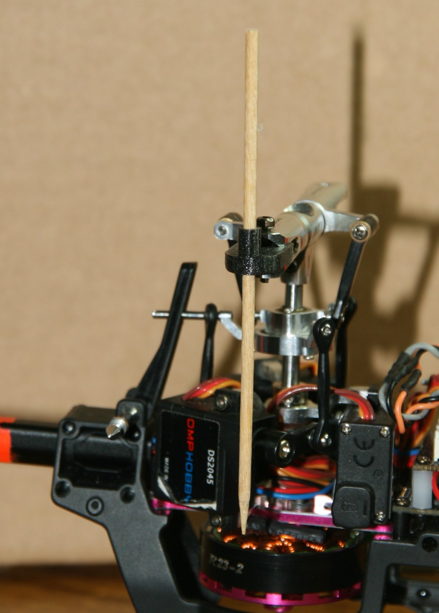 Công cụ cân bằng swashplate và thiết lập pitch 0 cho OMP M1