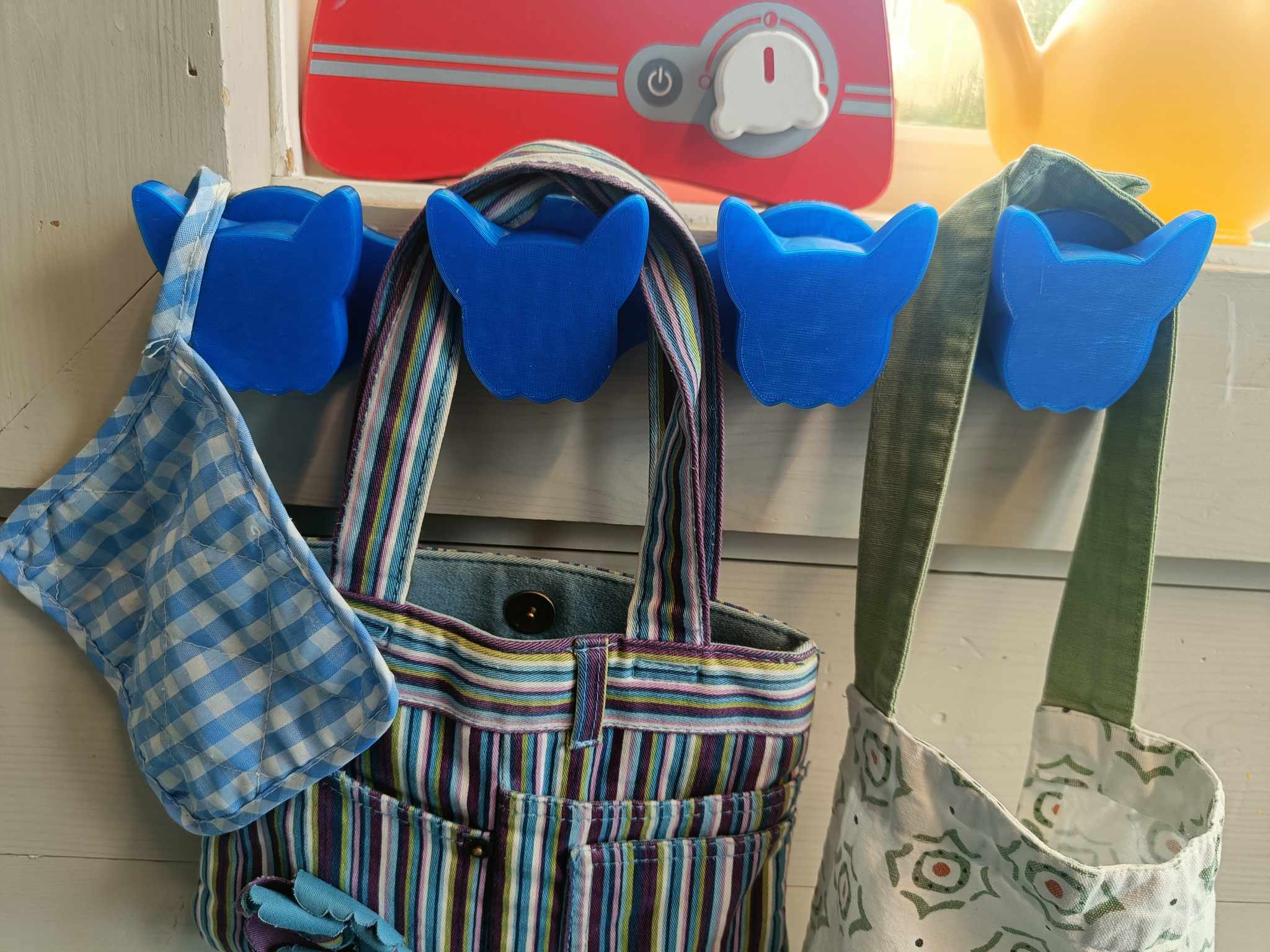 Móc treo hình chó bulldog Pháp độc đáo và tiện lợi