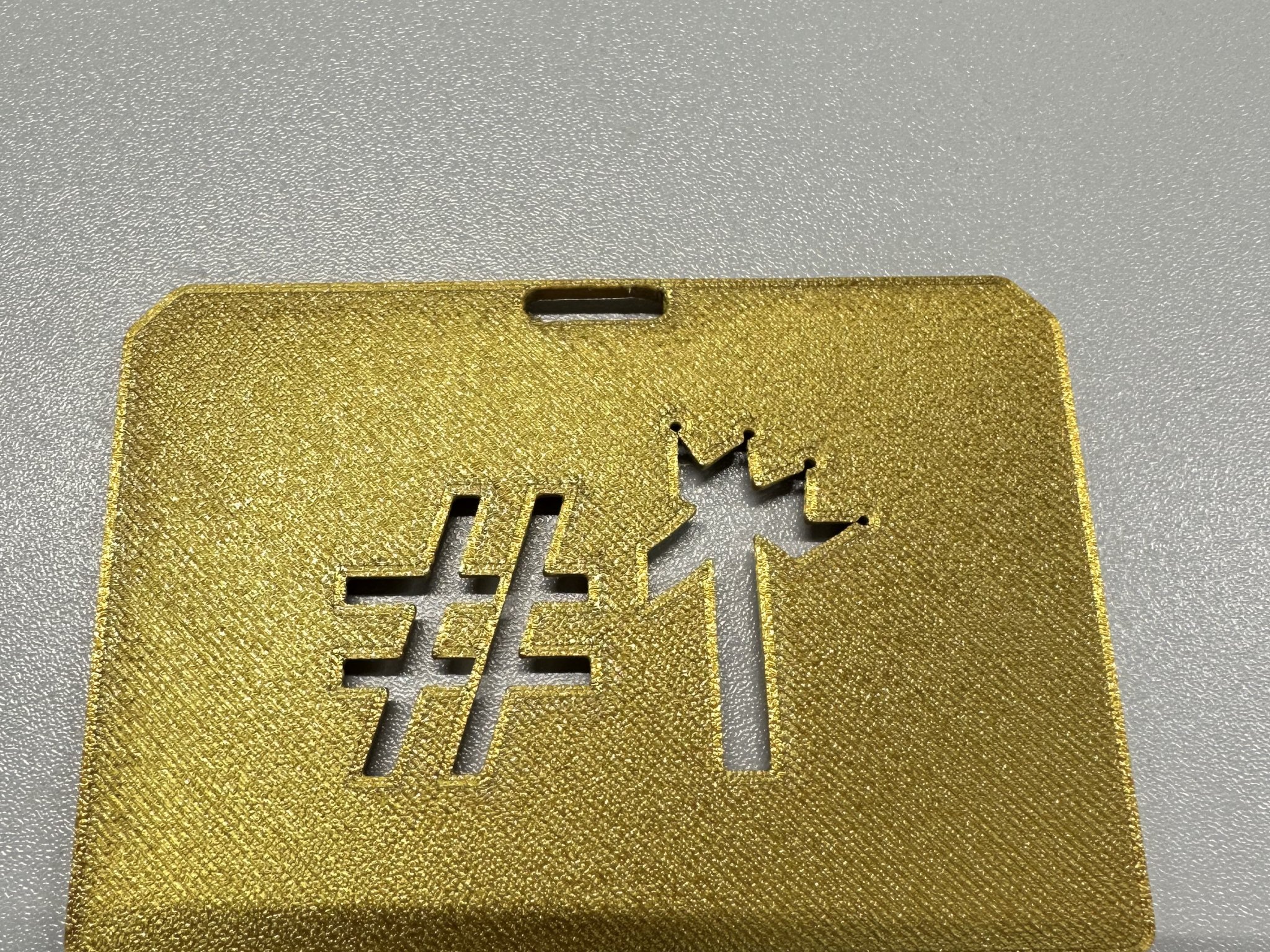 Giá đỡ thẻ ID hoặc thẻ nhân viên với thiết kế linh hoạt