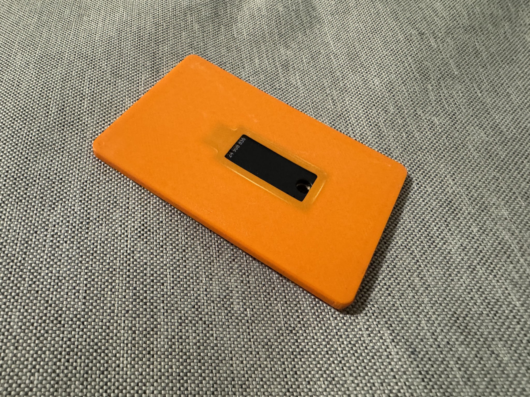 Thẻ đựng Yubikey 5C NFC kích thước thẻ tín dụng