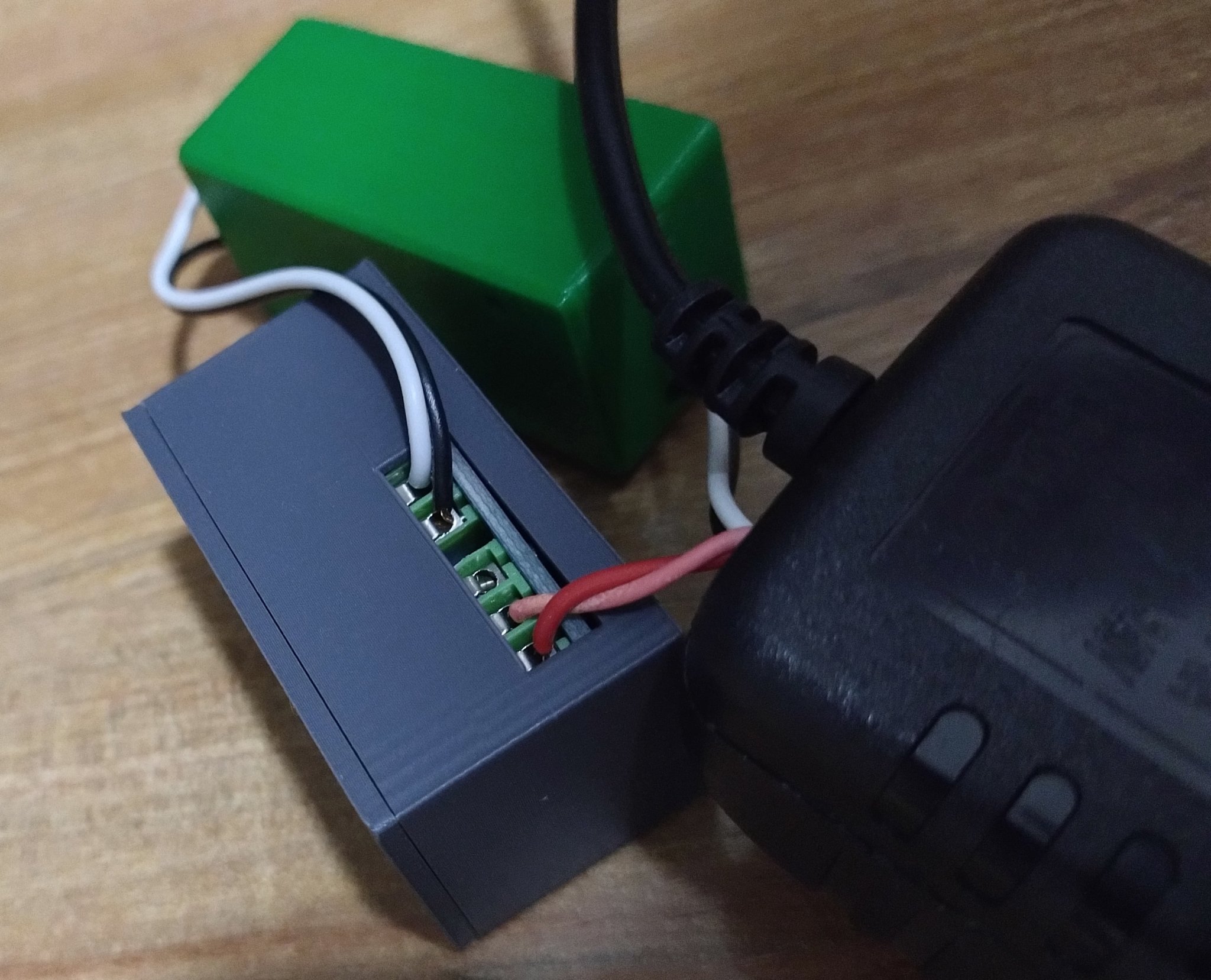 Vỏ bảo vệ mô-đun Relay ESP-01 thông gió