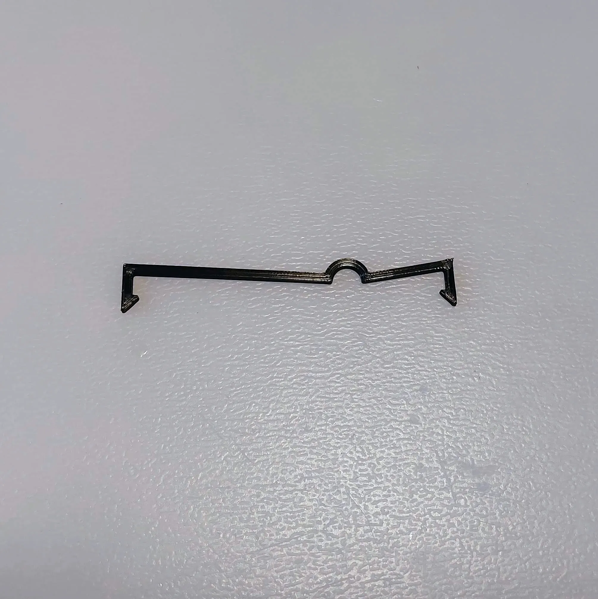 Kẹp bảng ghim với thiết kế mở rộng cho lỗ bên cạnh