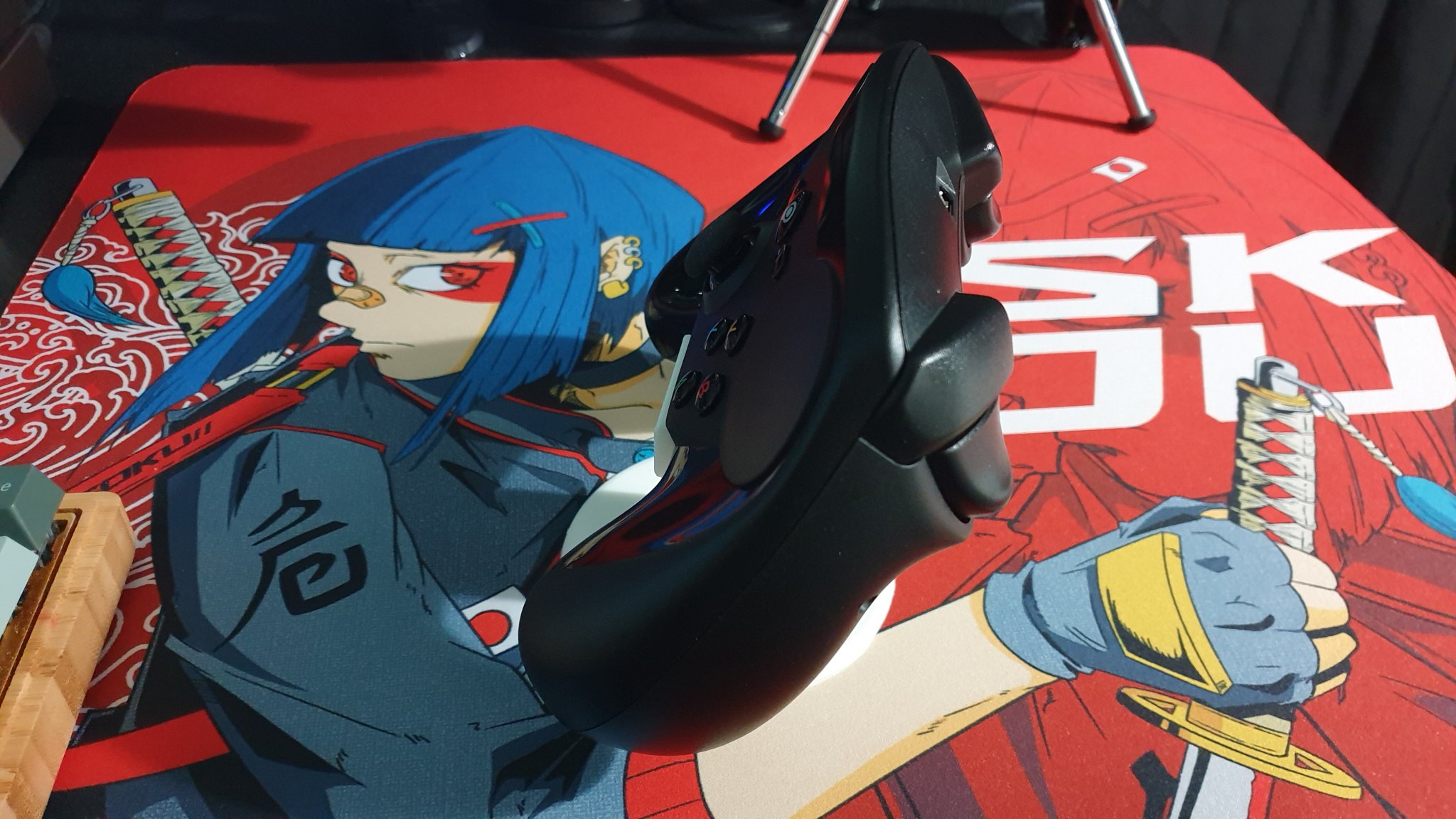 Giá đỡ cơ bản cho tay cầm Valve Steam Controller chắc chắn