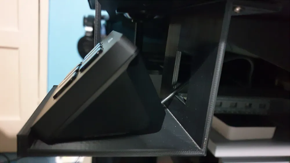 Giá đỡ Elgato Stream Deck Mini dưới bàn cho bàn X Rocker Panther