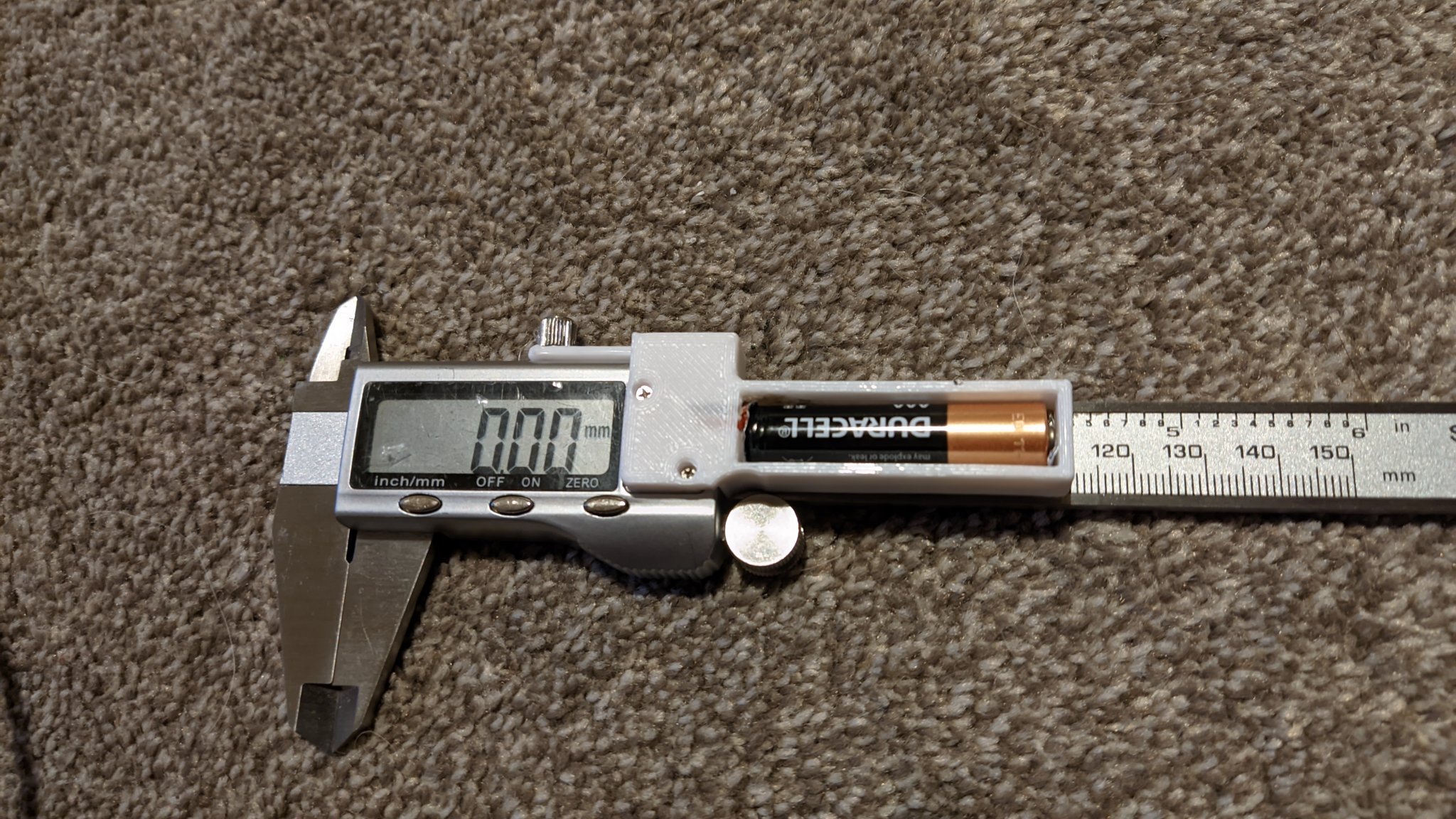 Bộ điều chỉnh pin AAA cho thước kẹp QST Express