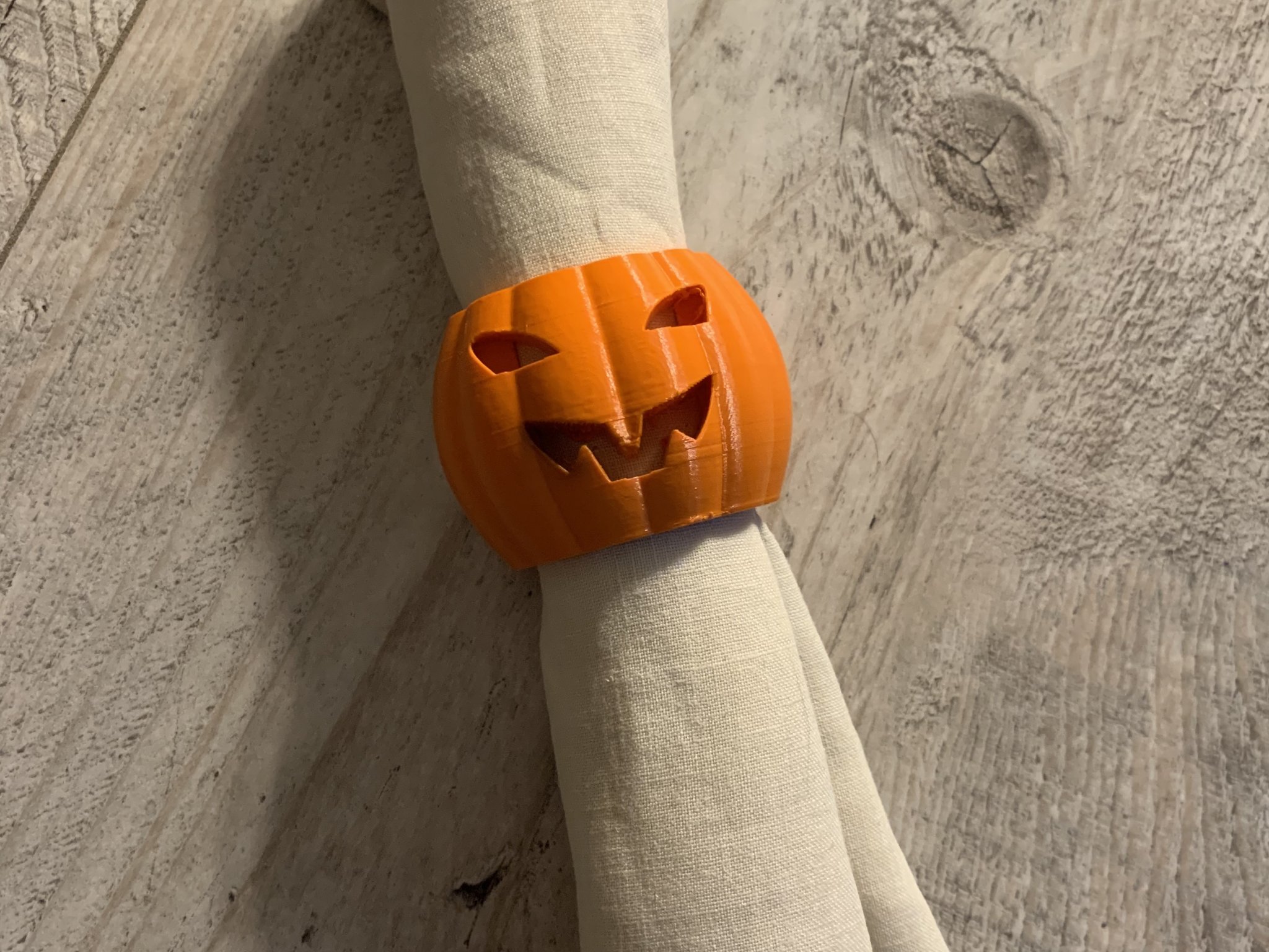 Vòng tay khăn ăn hình bí ngô Halloween