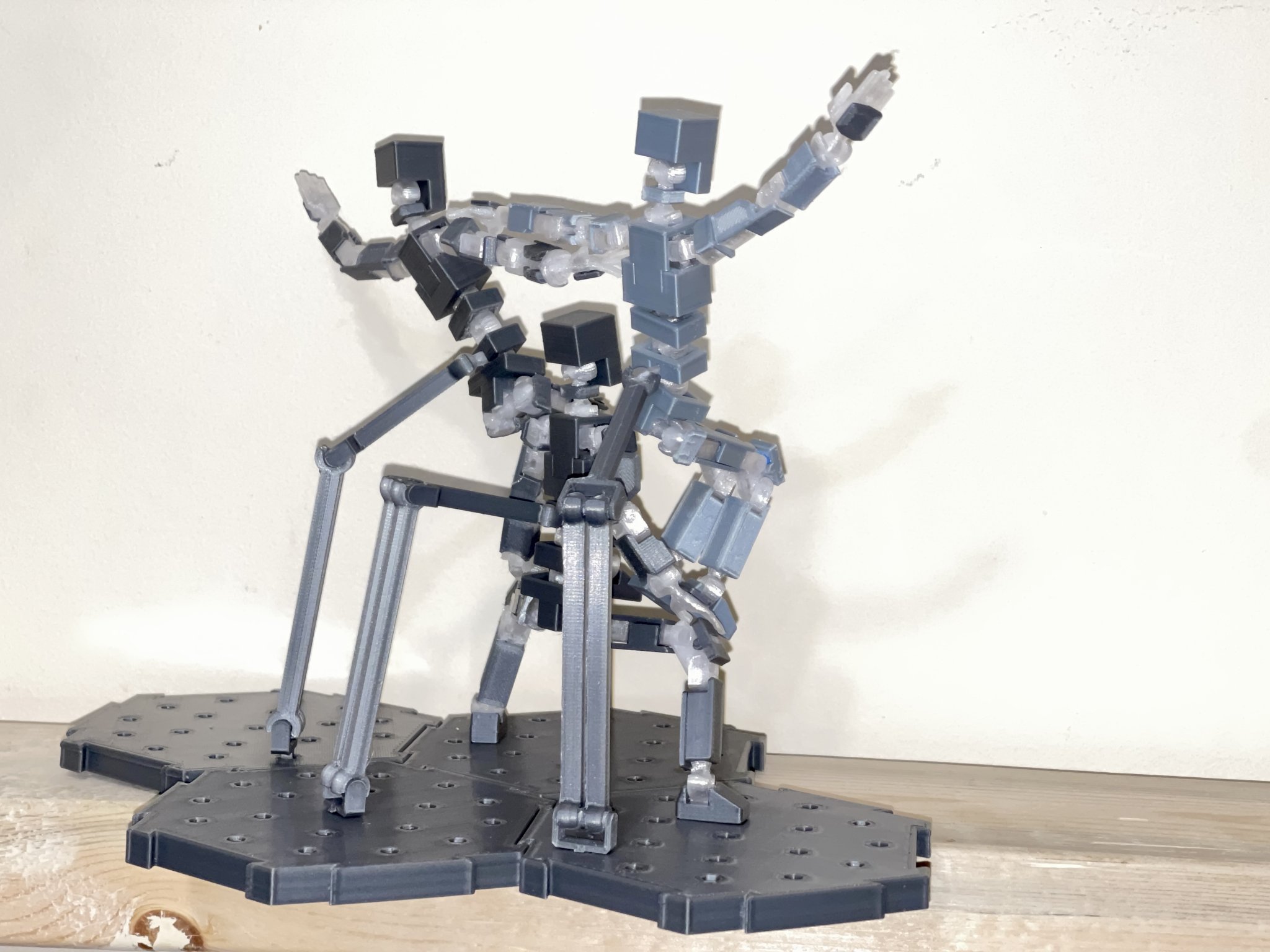 Giá đỡ mô hình Lucky 13 có thể mở rộng và tùy chỉnh