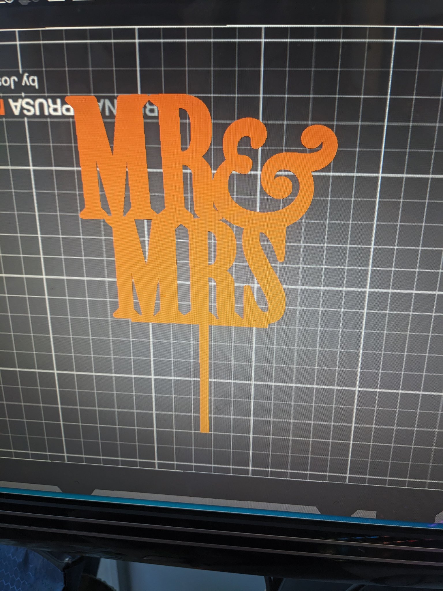 Nhân vật bánh cưới Mr. và Mrs. trang trí bàn tiệc