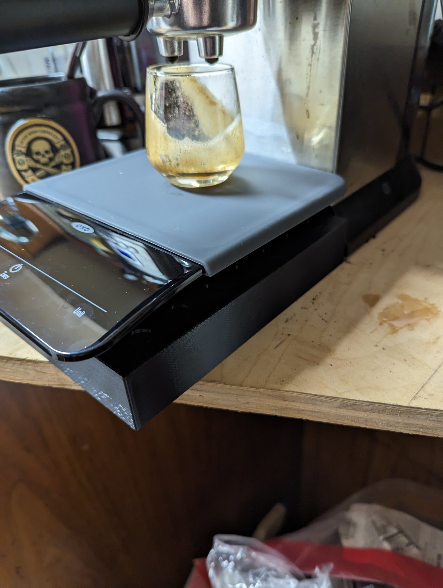 Giá đỡ cân OXO cho máy pha espresso De'Longhi Dedica