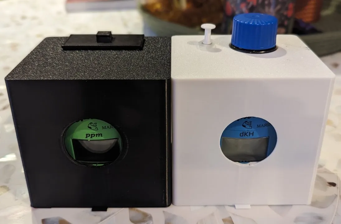 Hộp kiểm tra Hanna cho bể cá tiện lợi và gọn gàng