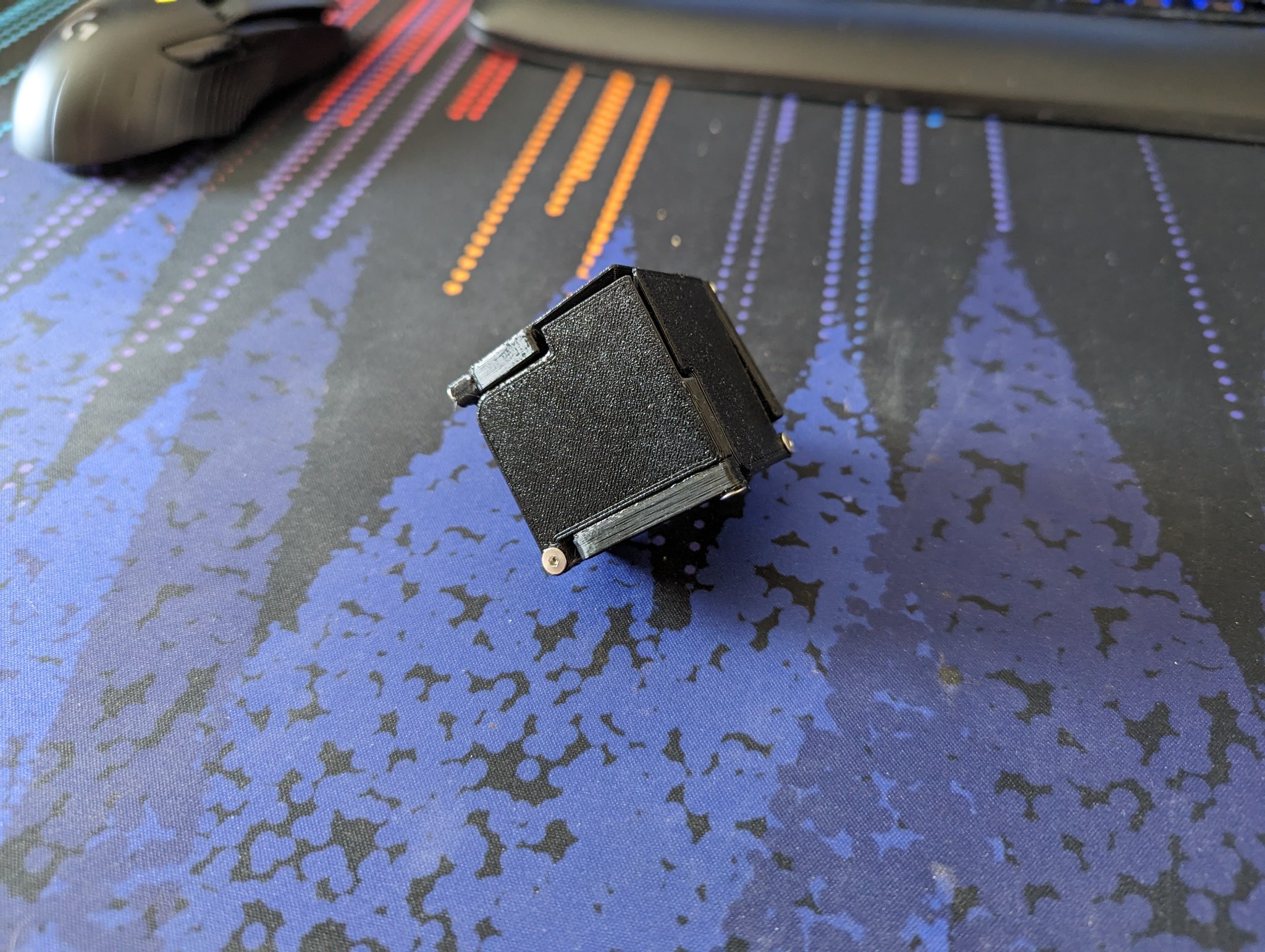 Hộp ma thuật có thể gập lại thành khối lập phương