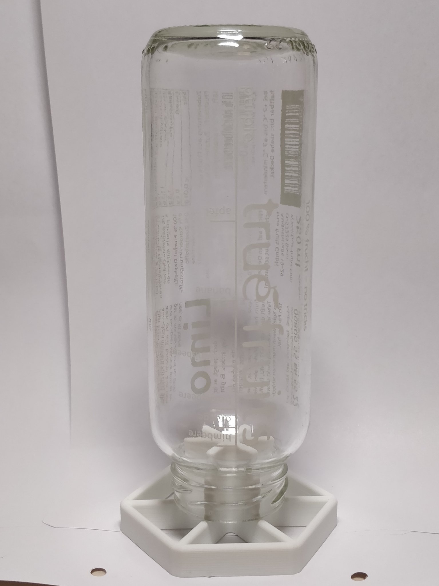 Giá đỡ để làm khô chai true fruits sau khi rửa