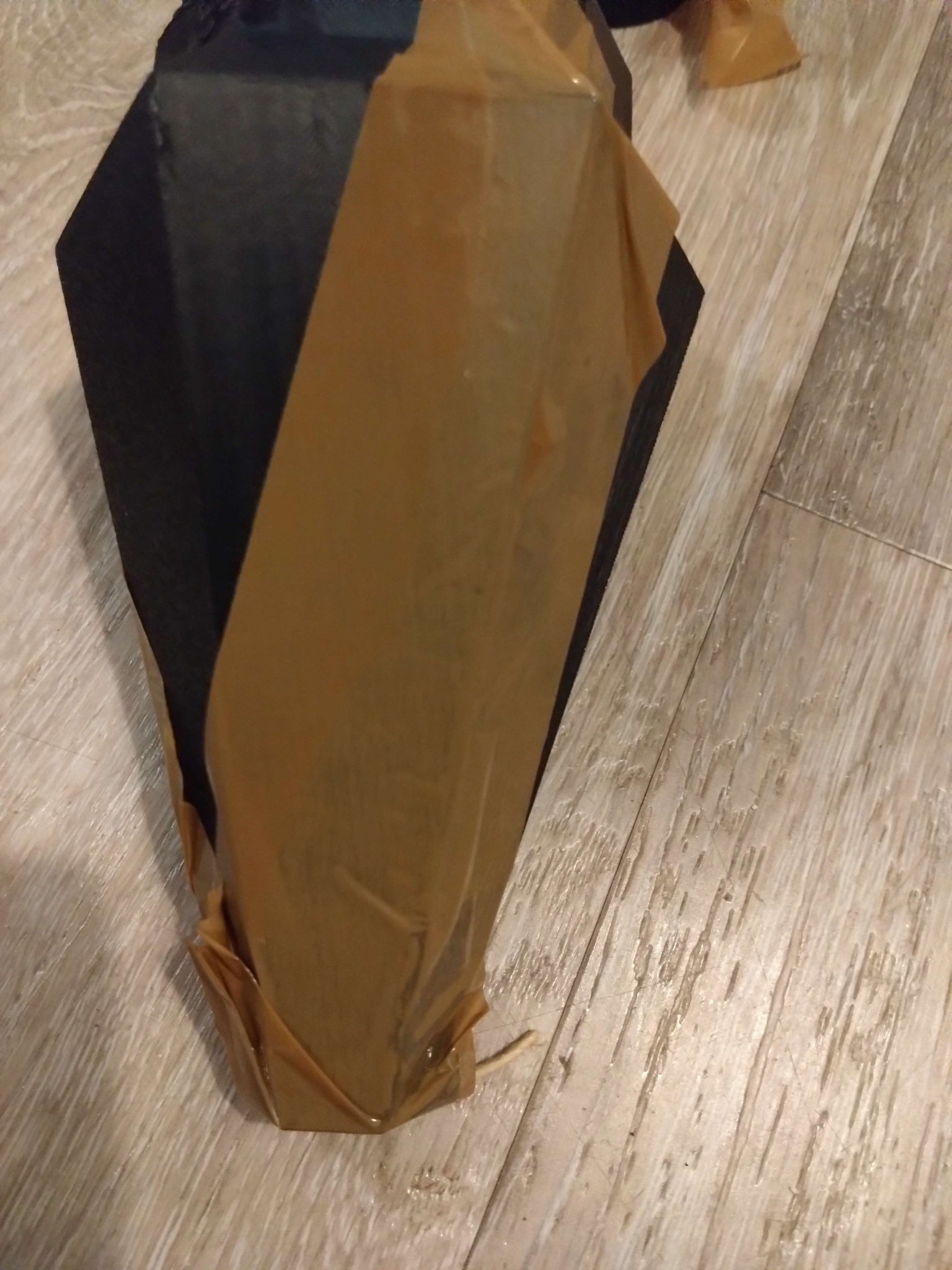 Khuôn nến hình cây thông Giáng sinh tự làm