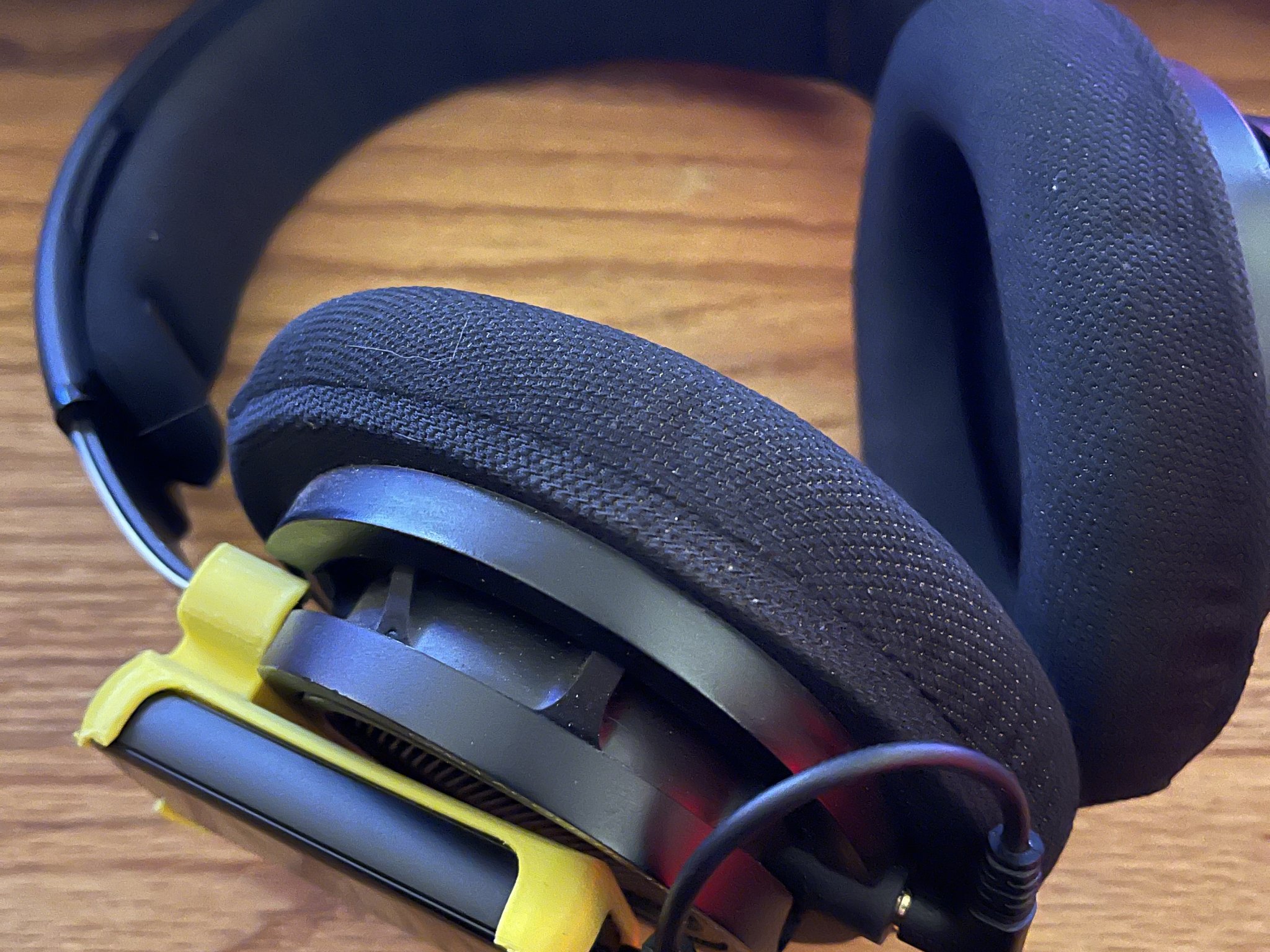 Vỏ Fiio BTR5 cho tai nghe Phillips SHP9500