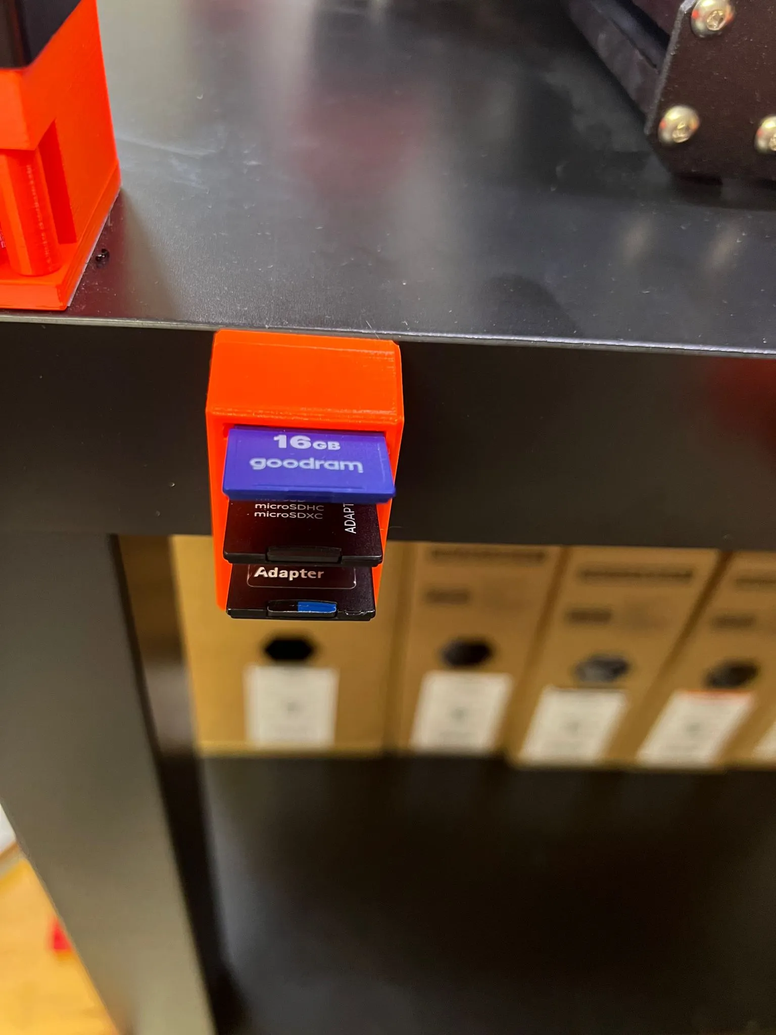 Giá đỡ thẻ SD gắn vào Lack-Enclosure