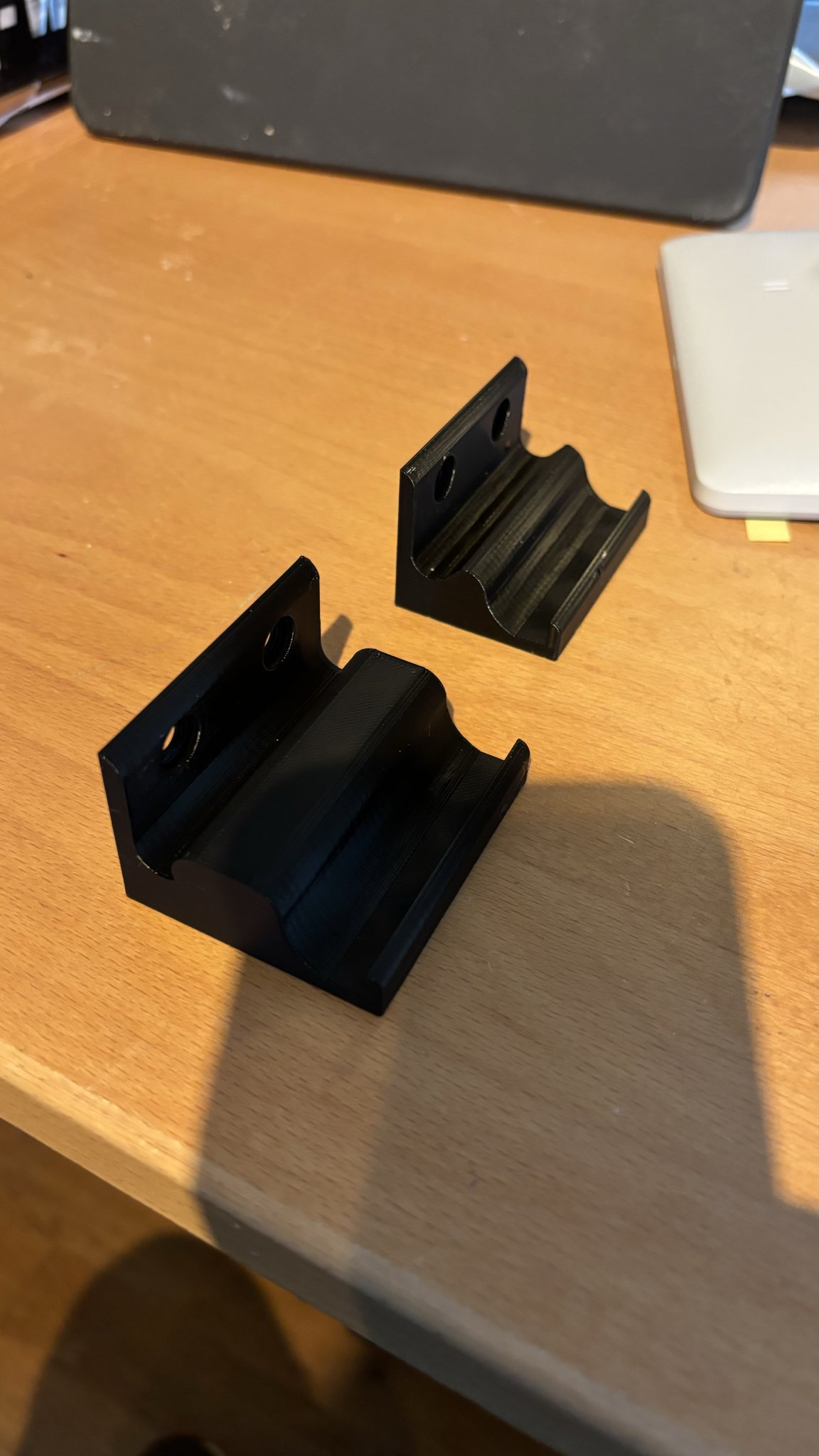 Giá đỡ tường cho bộ điều khiển phòng Cisco CS-T10-TS