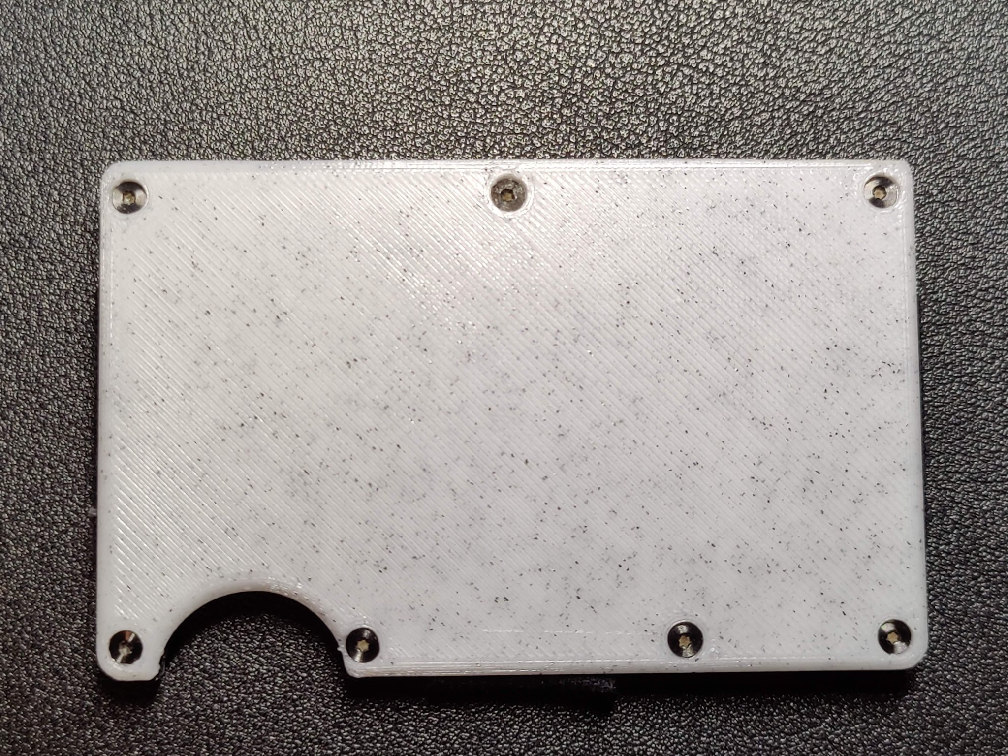 Bề mặt ngoài cho ví The Ridge