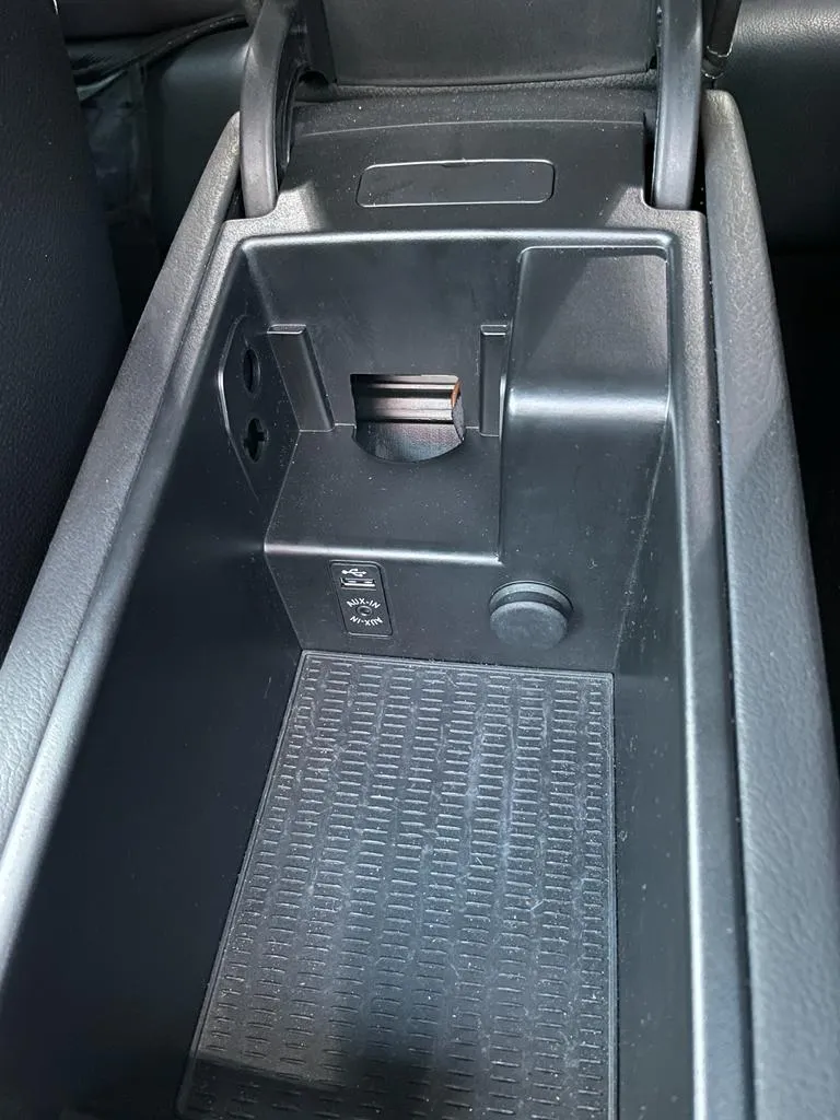 Hộp thay thế giá đỡ điện thoại cho BMW X3 (F25)