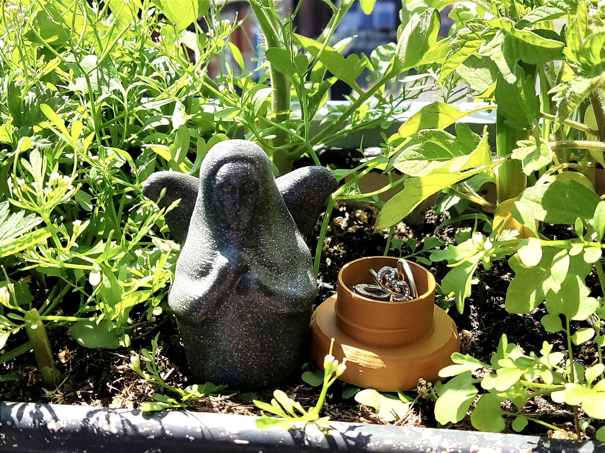 Tượng nữ thần Zelda với kho lưu trữ bí mật bên trong