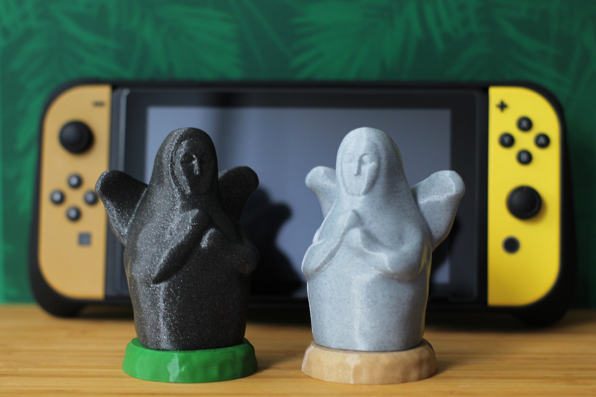 Tượng nữ thần Zelda với kho lưu trữ bí mật bên trong