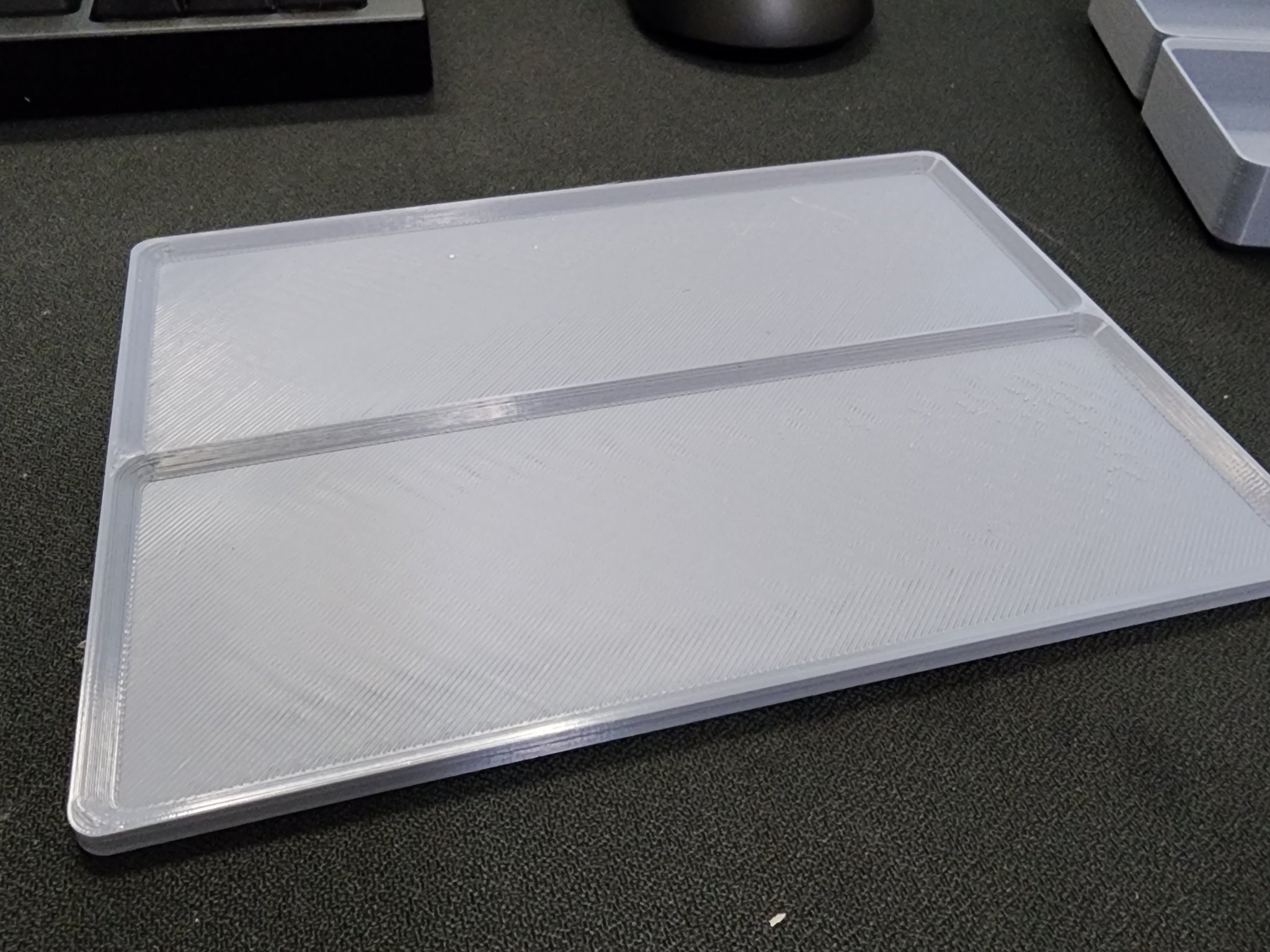 Giá đỡ đôi cho khay đựng chìa khóa, bút và bút chì