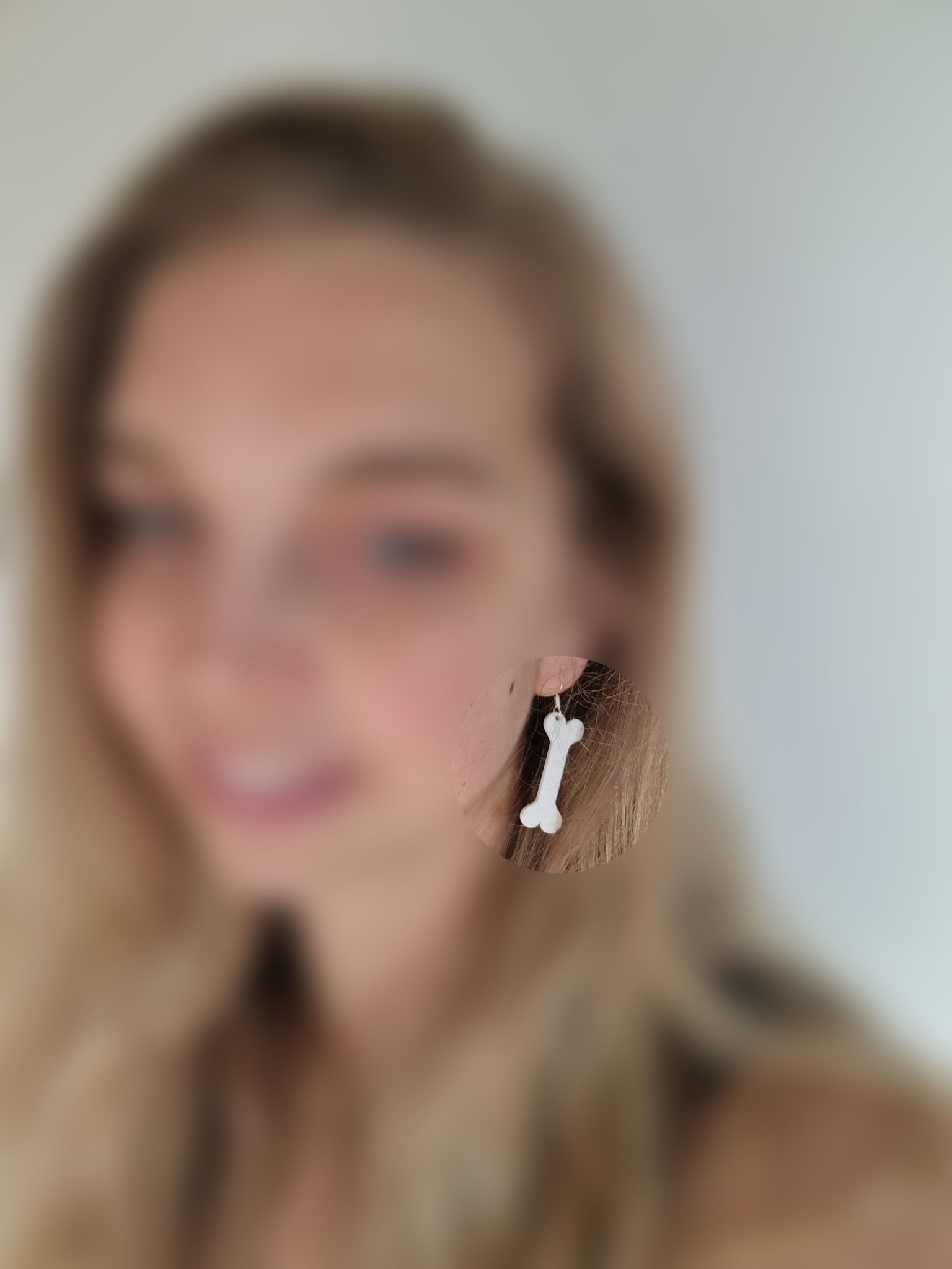 Bông tai xương cho Halloween