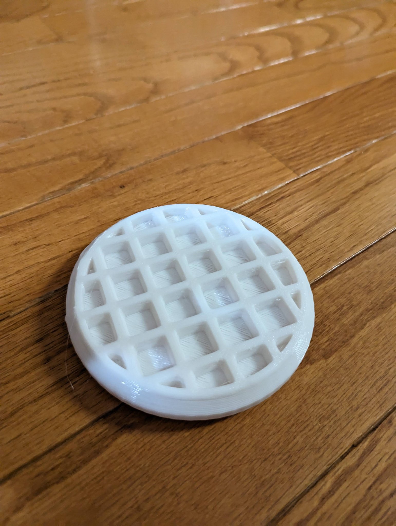 Bánh waffle nhỏ 10x10 cm với 36 lỗ