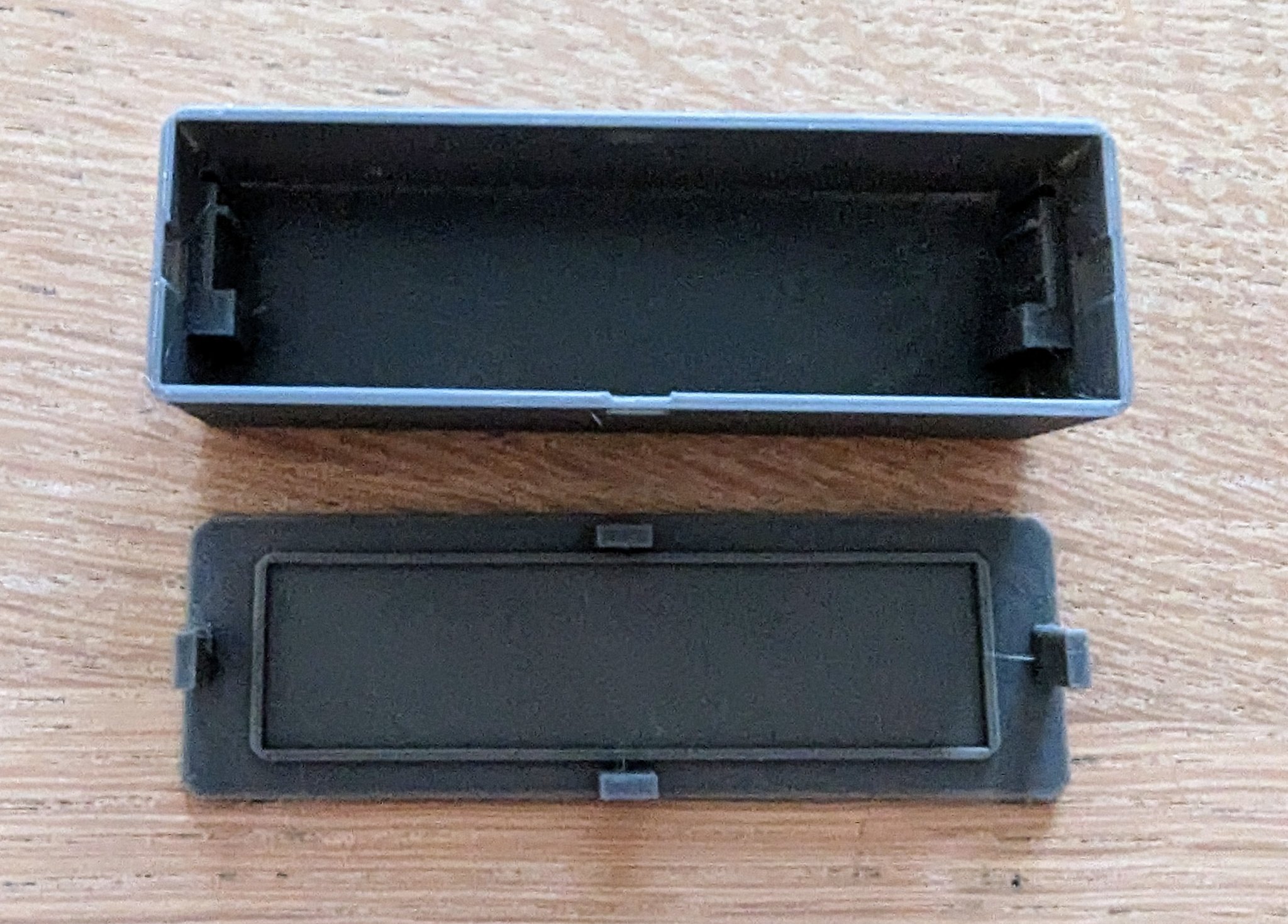 Vỏ thay thế cho Shelly Door Window 2 sử dụng pin 18650