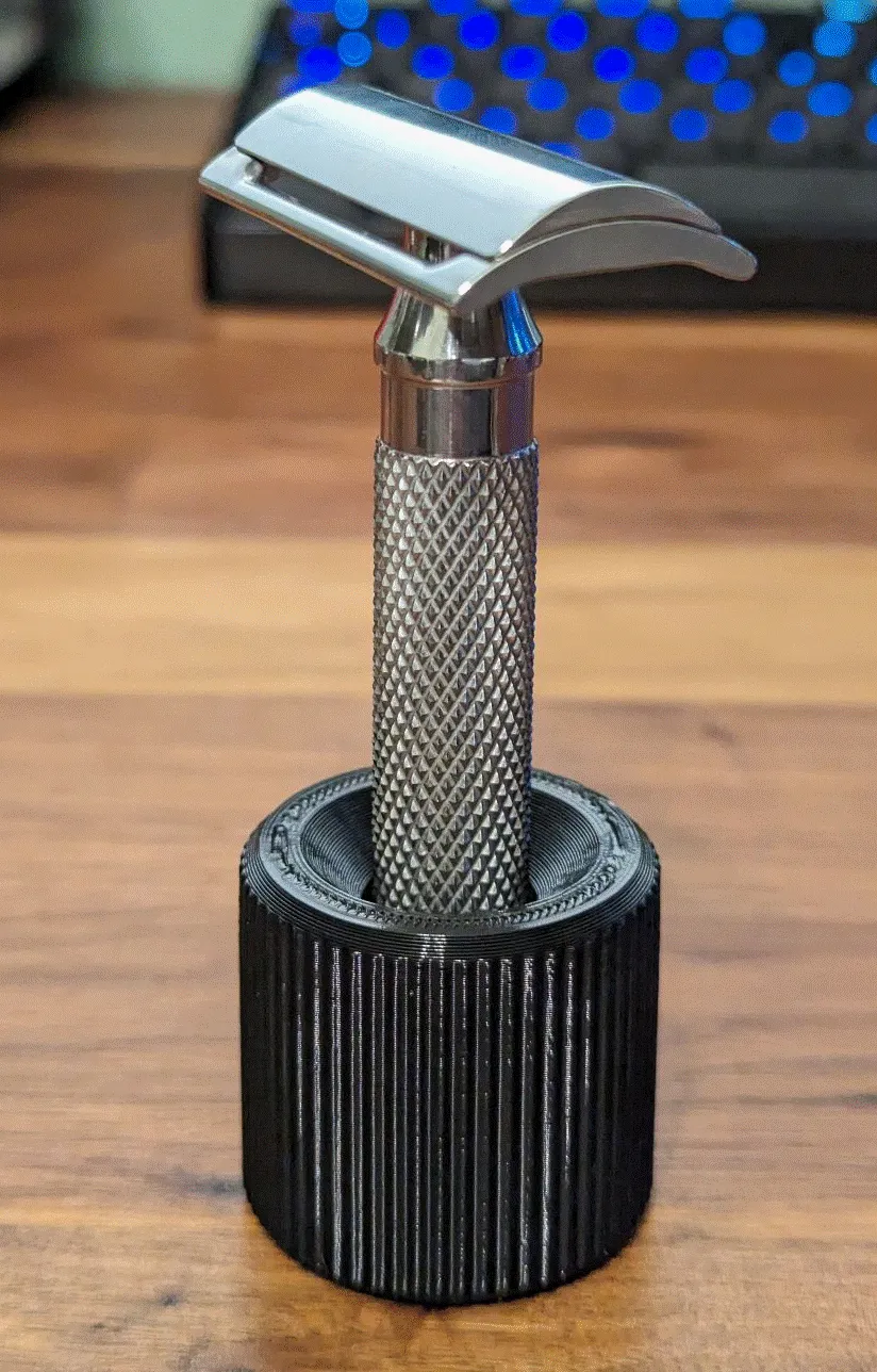 Giá đỡ an toàn cho dao cạo RazoRock Mamba 70 với tay cầm HD