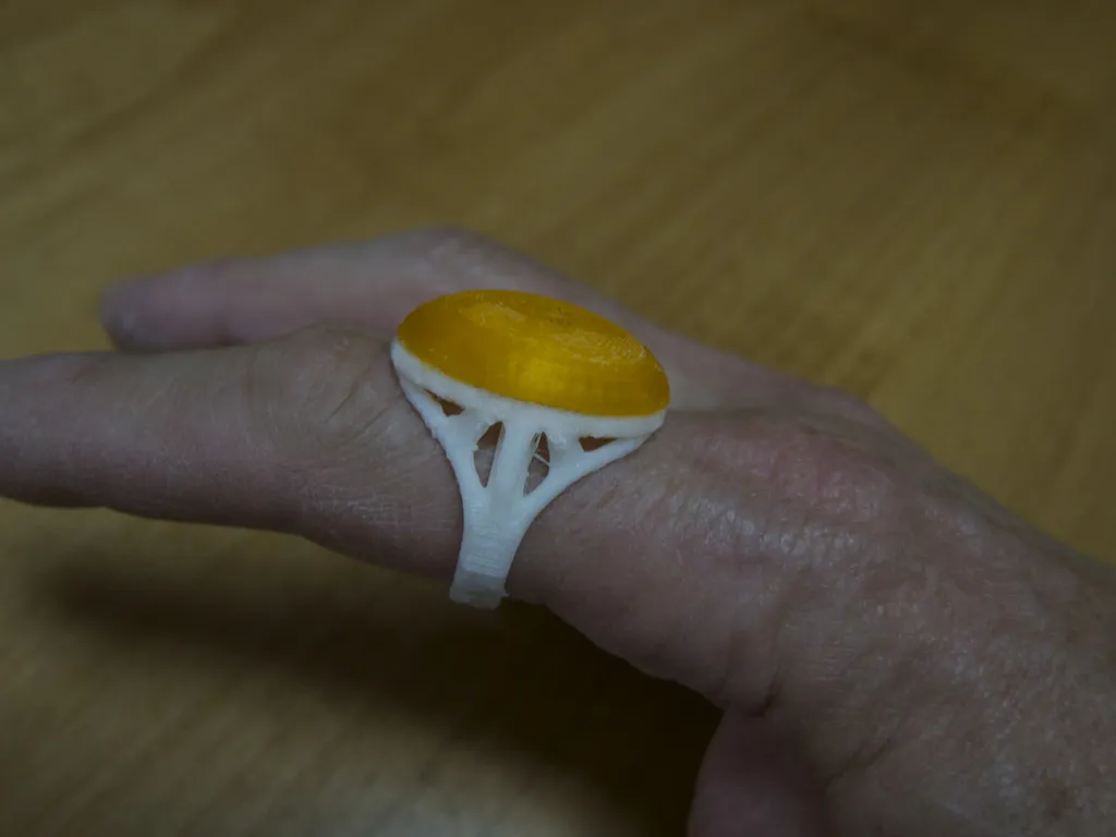 Nhẫn quyền lực thiết kế theo phong cách tiên cá