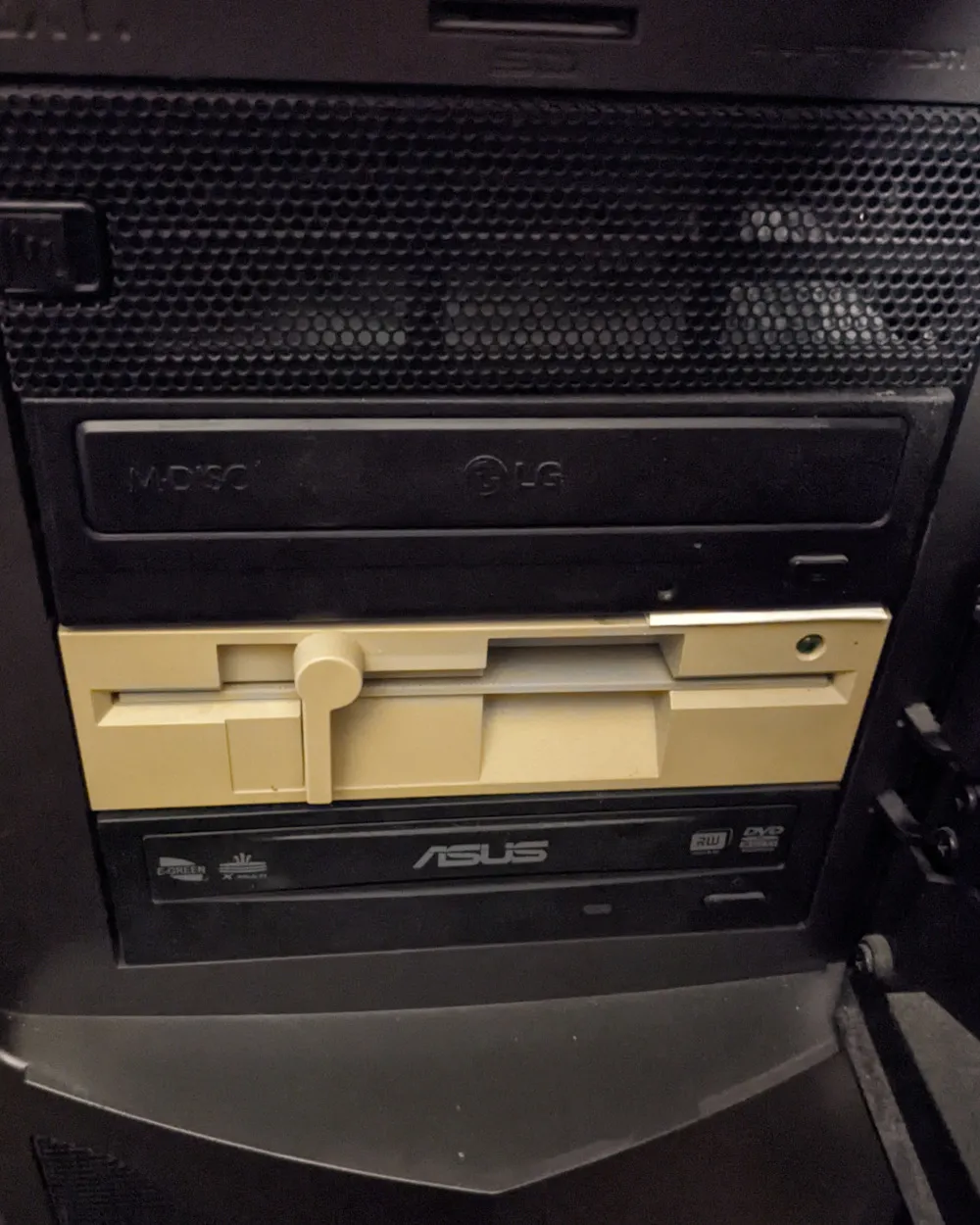 Đĩa mềm giả lập 5.25 inch cho máy tính