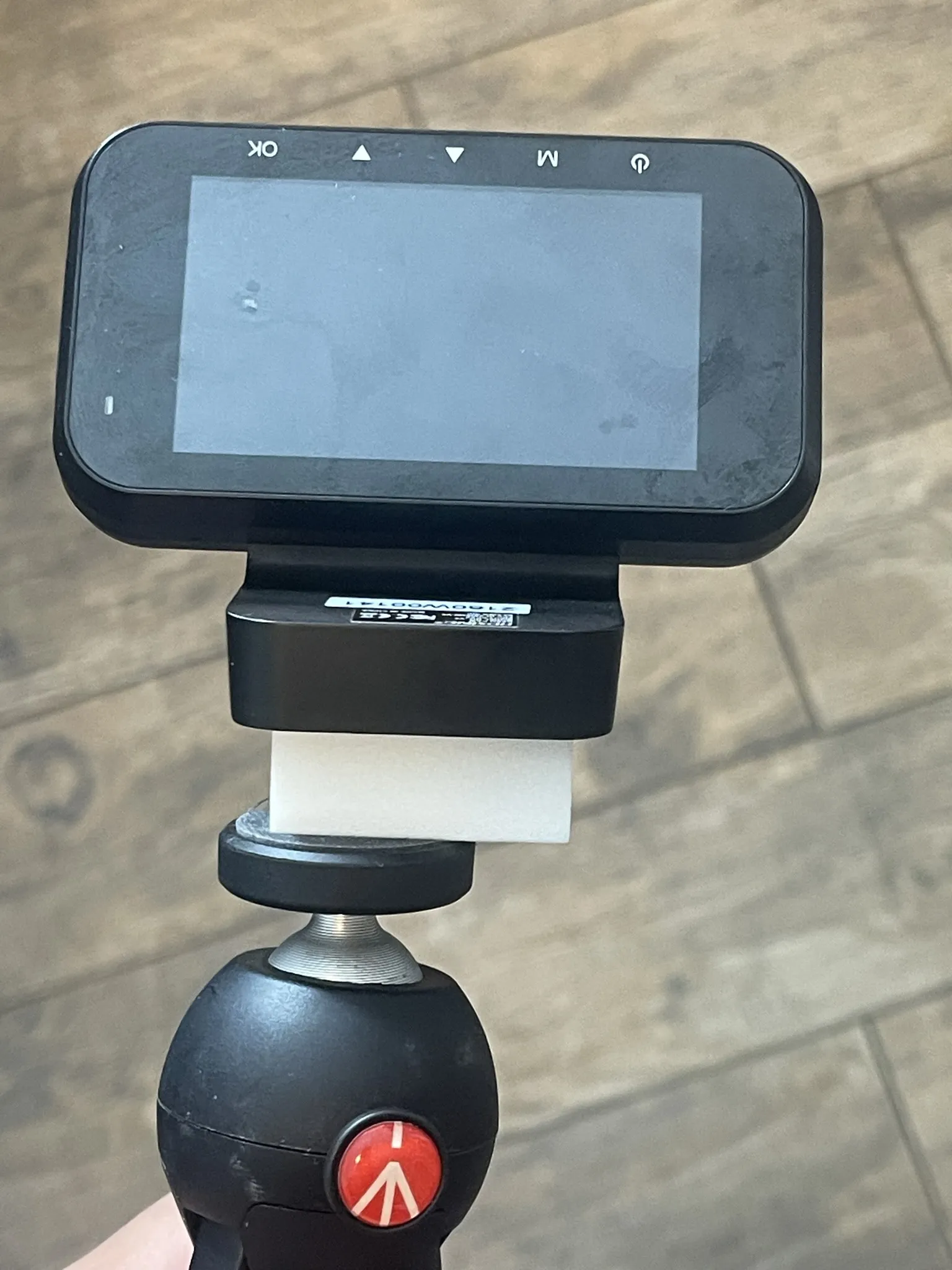 Giá đỡ tripod cho camera hành trình Rexing V5