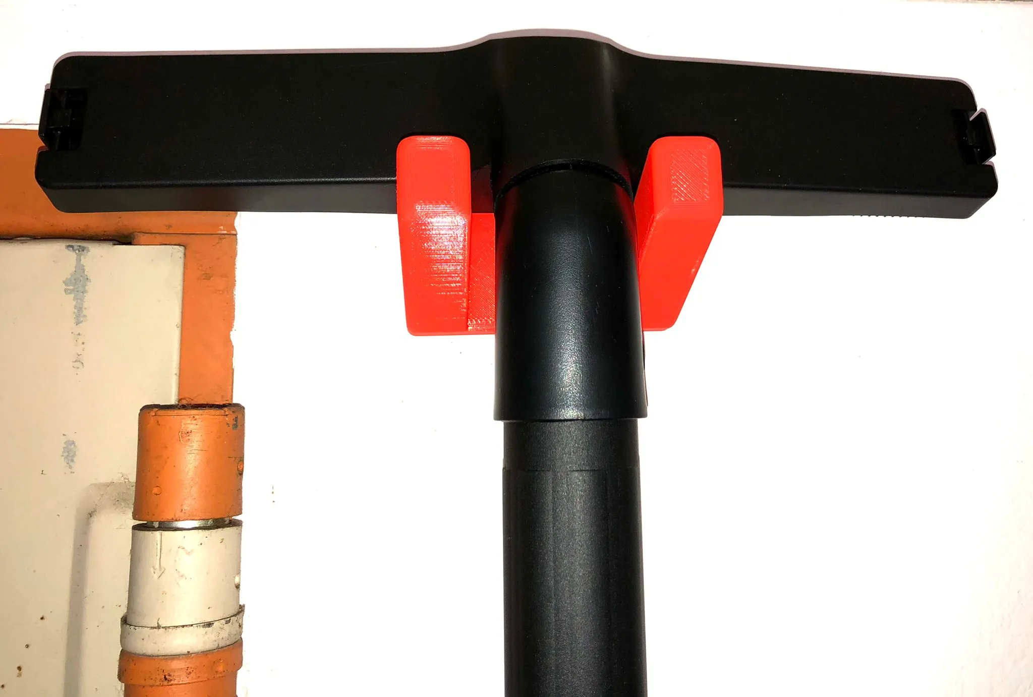 Giá đỡ cho chổi hút bụi ướt