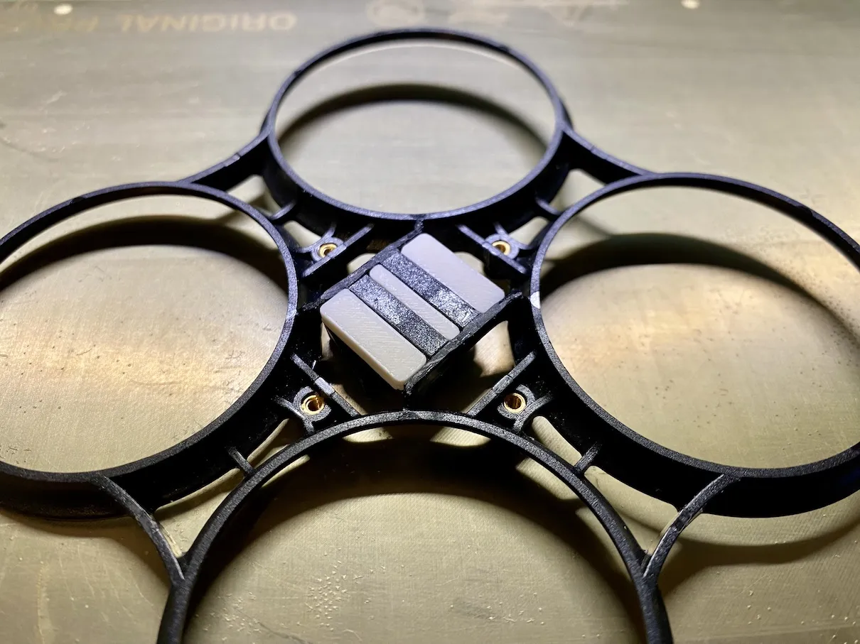 Bảng pin BetaFPV Pavo Pico với đệm chống trượt