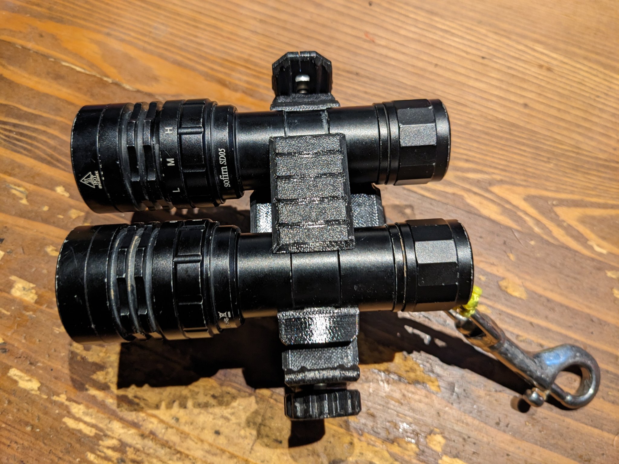 Tay cầm Goodman cho đèn lặn Sofirn SD05