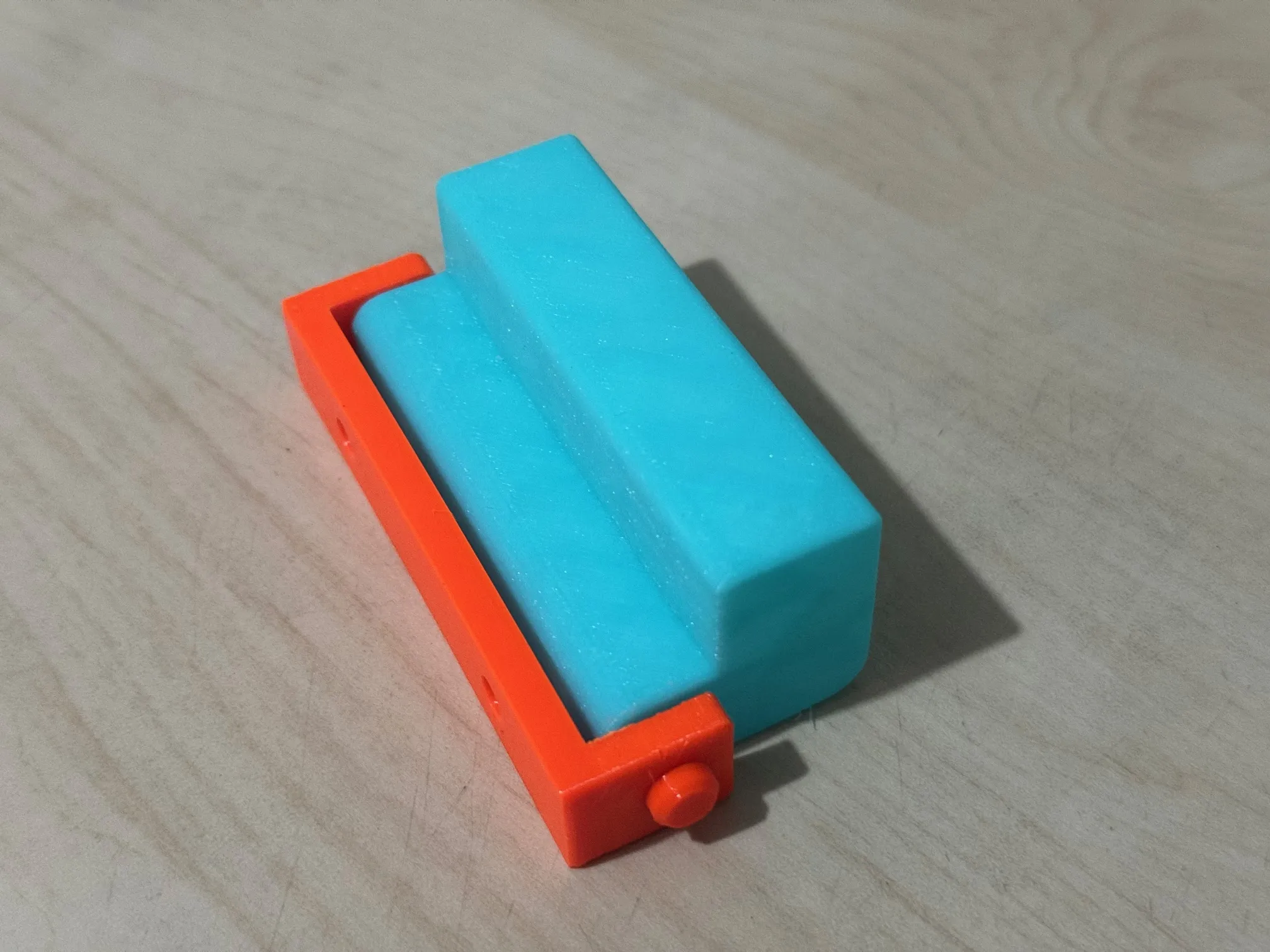 Thiết bị chống khóa cửa đơn giản bằng TPU