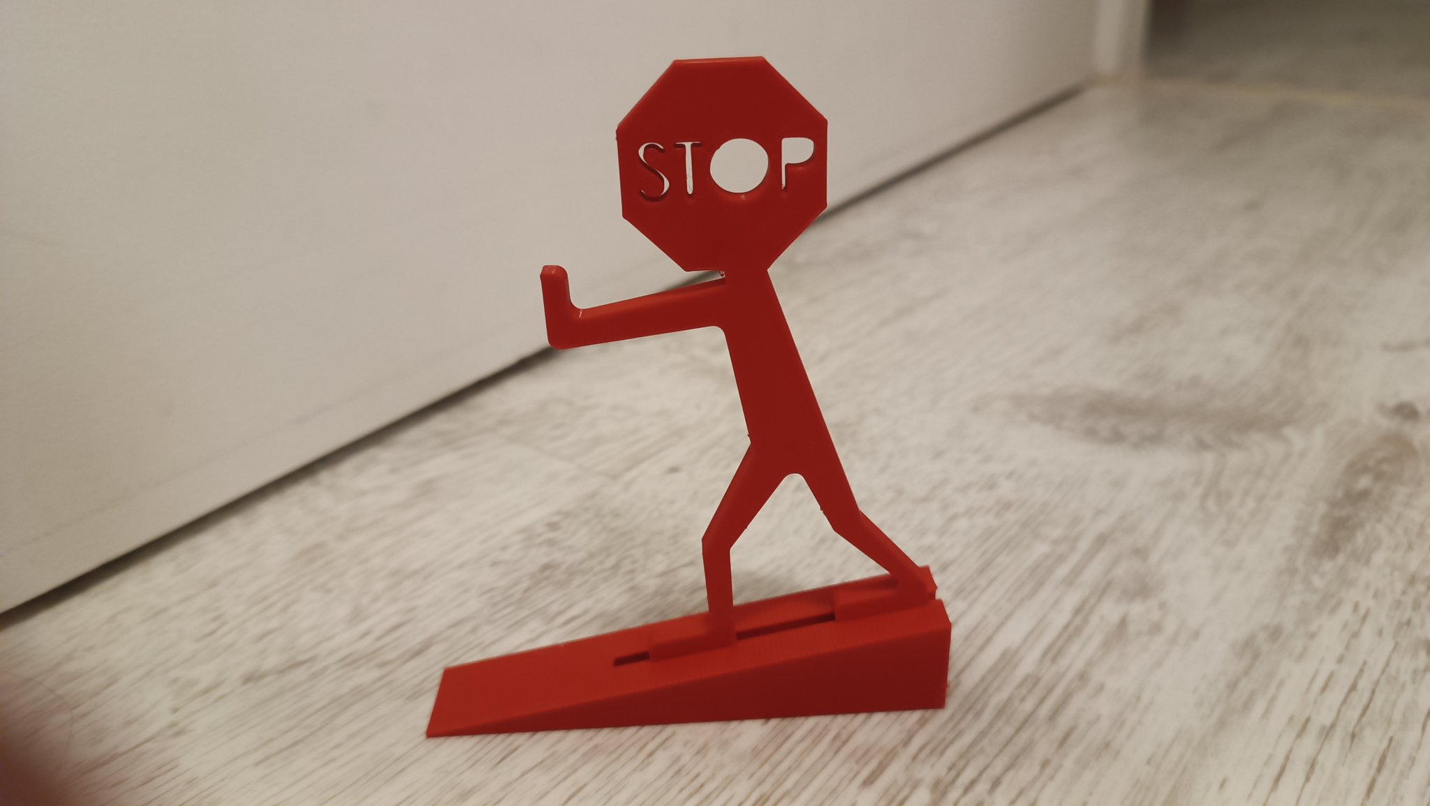 Cái chặn cửa đa năng cho gia đình