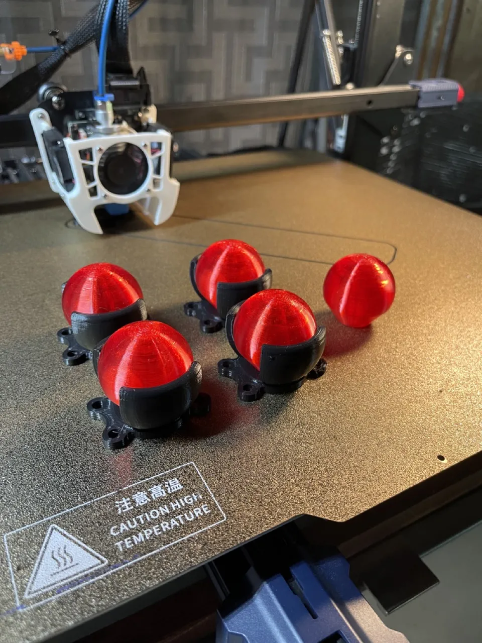 Thay thế chân bóng squash cho máy in 3D