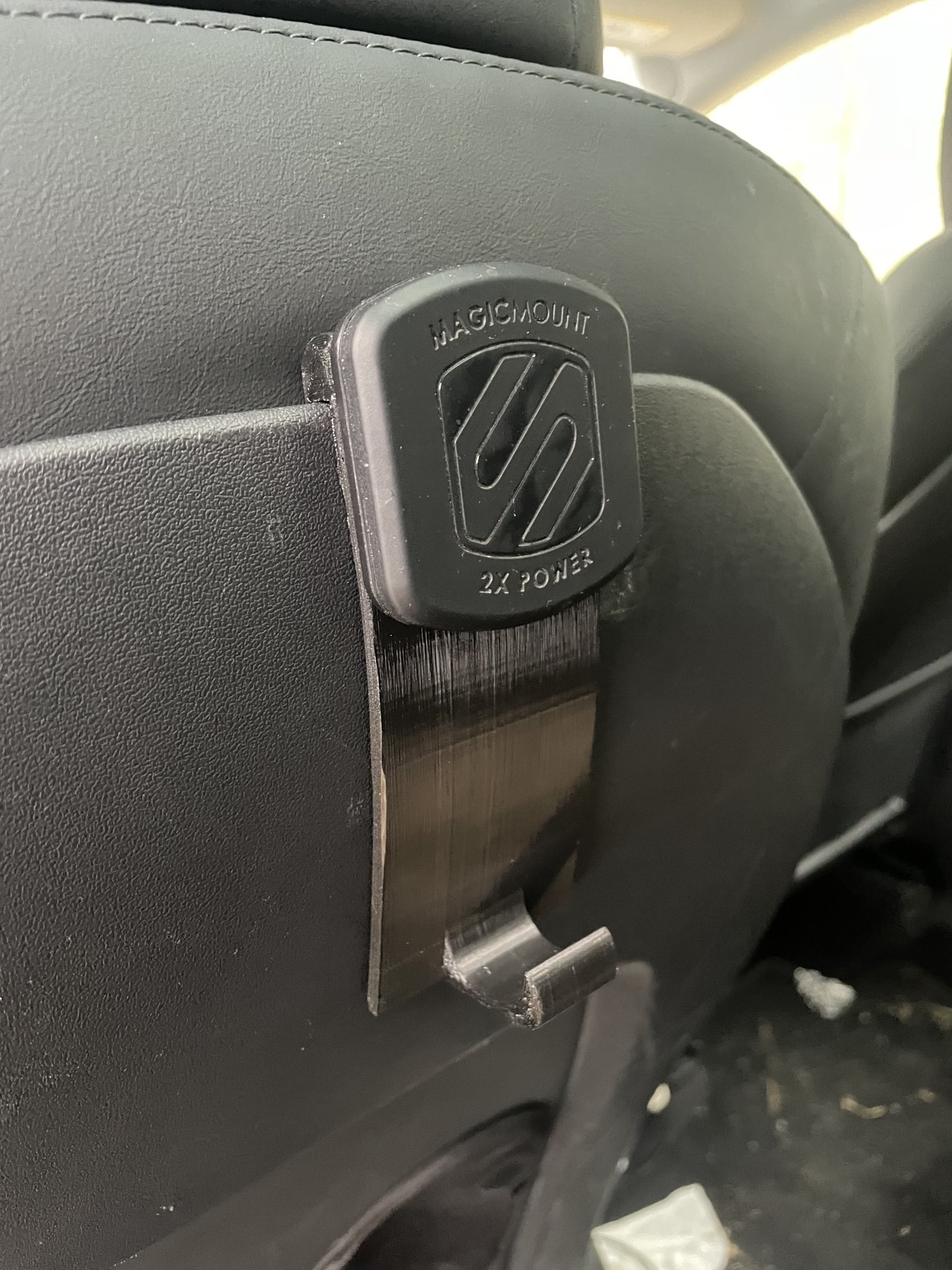 Giá đỡ iPad và điện thoại cho ghế sau Tesla Model Y/3