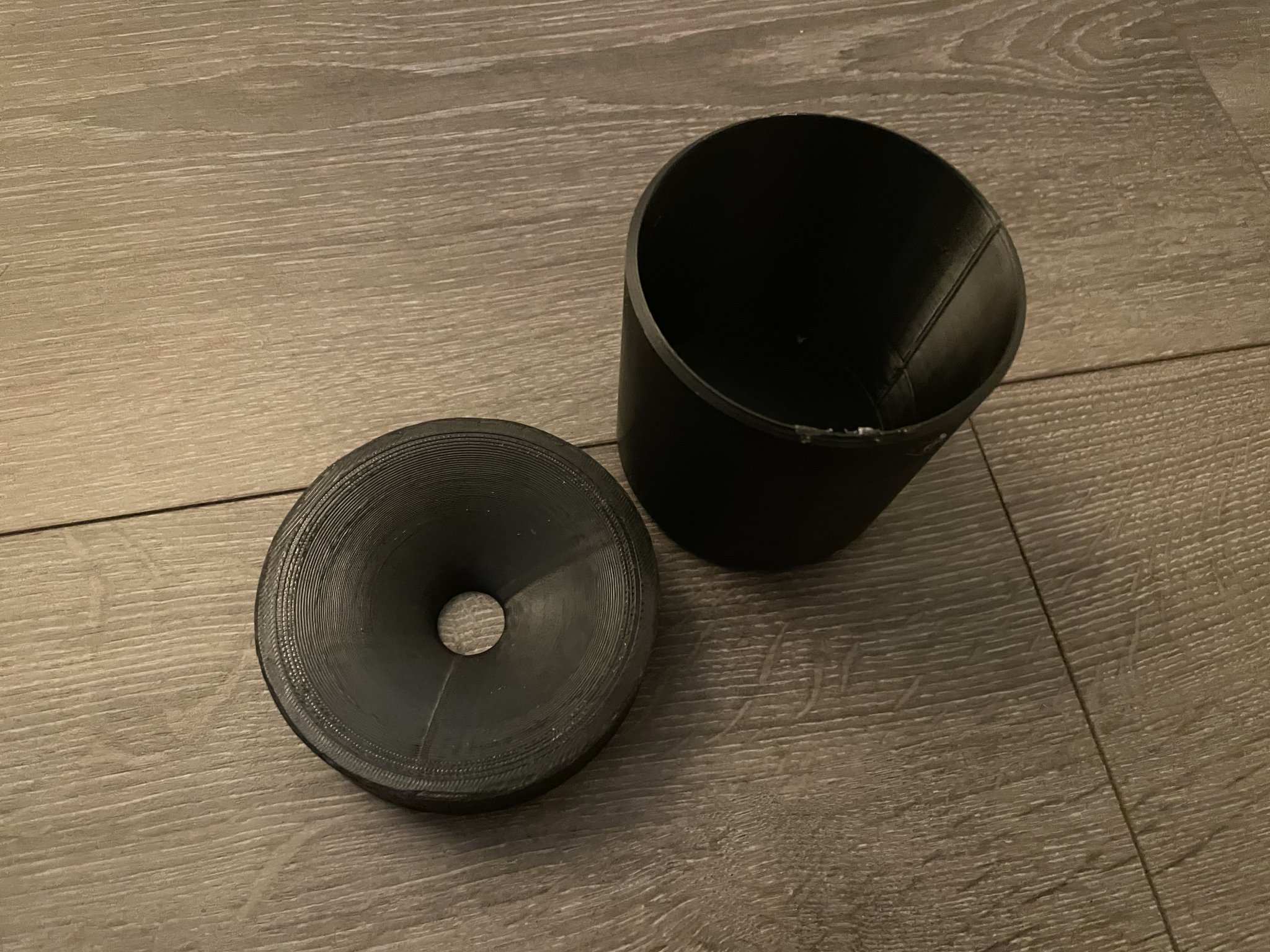 Gạt tàn thuốc lá đa năng cho trong nhà và ngoài trời