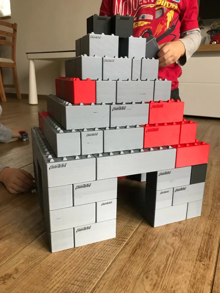 Khối xây dựng sáng tạo cho trẻ em