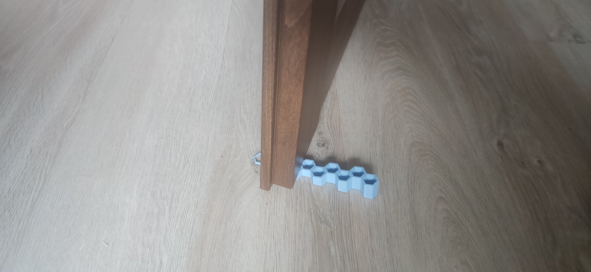 Đế chặn cửa đơn giản và phong cách