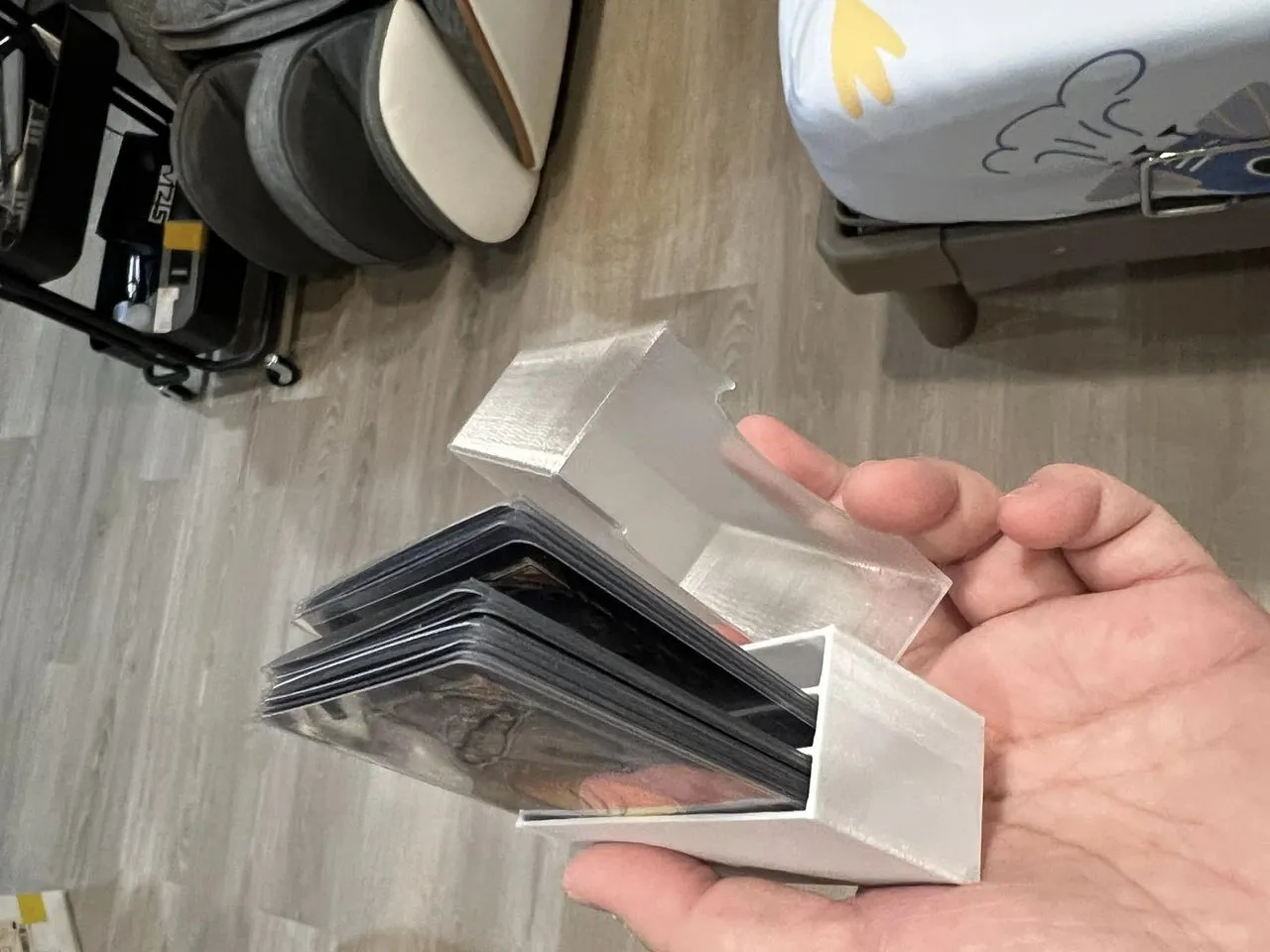 Hộp Nhân Vật Oathsworn với 3 Ngăn Đựng Kỹ Năng