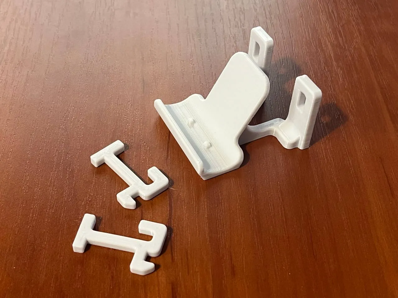 Giá đỡ tay cầm Xbox Elite cho bảng ghim IKEA Skadis