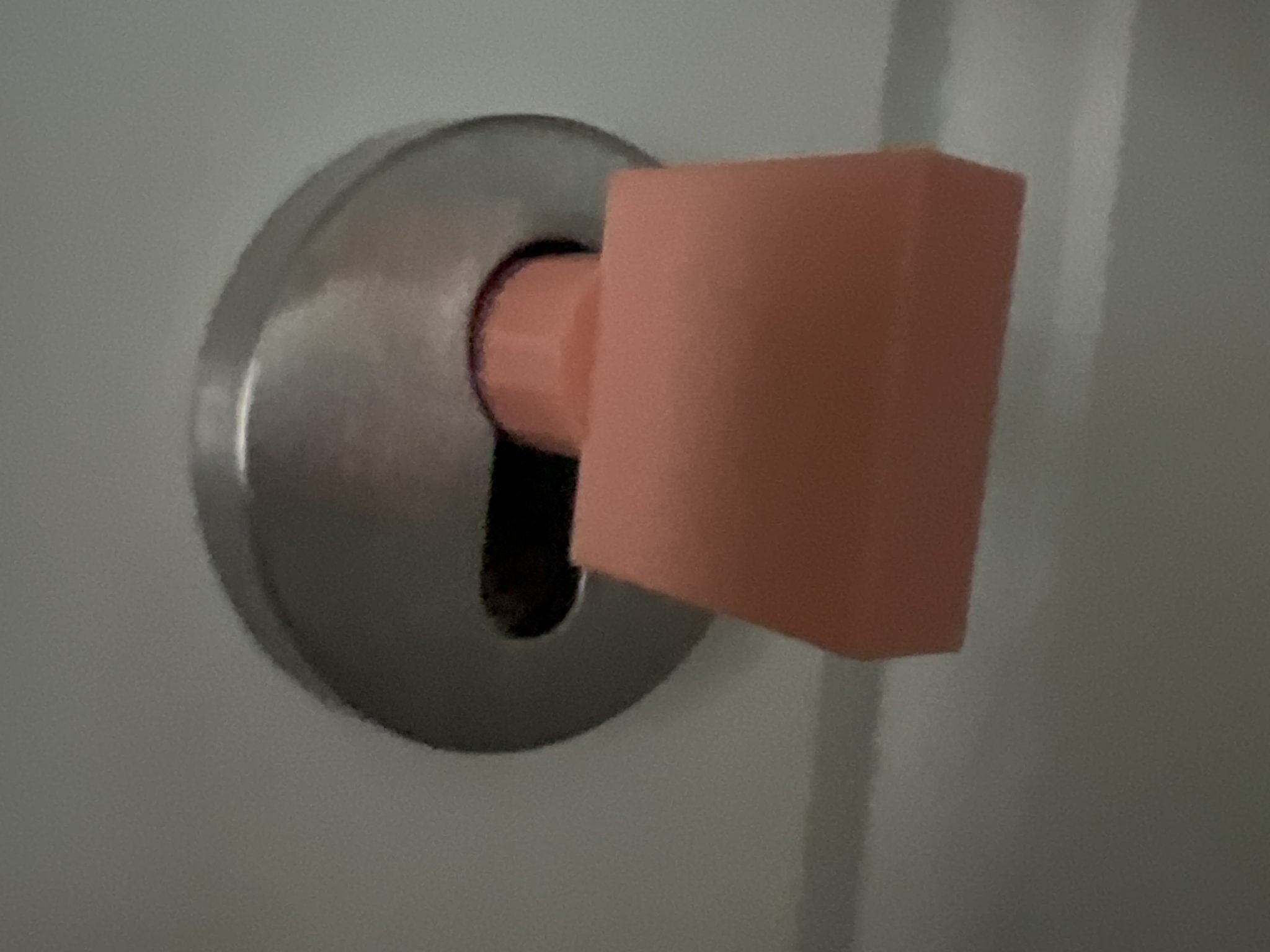 Chìa khóa đa năng cho cửa không có ổ khóa