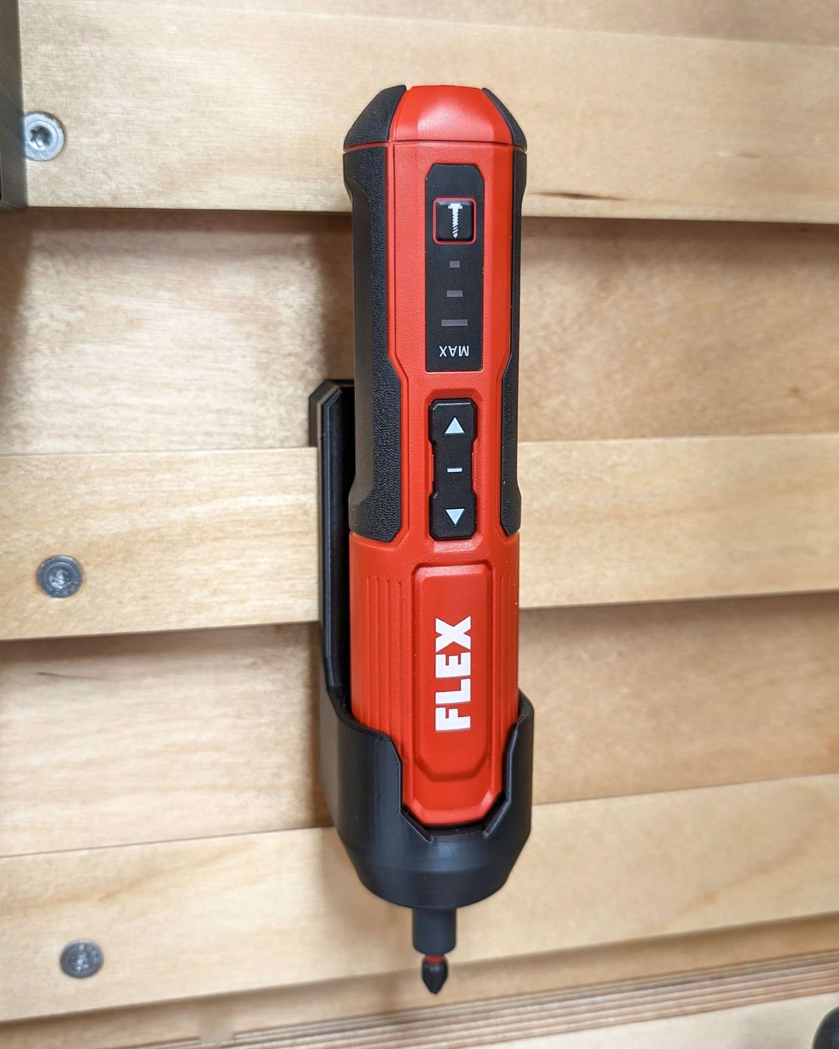 Giá treo tường và Móc Cài Kiểu Pháp cho Flex SD 5-300 4.0 hoặc Denali Akku Stick