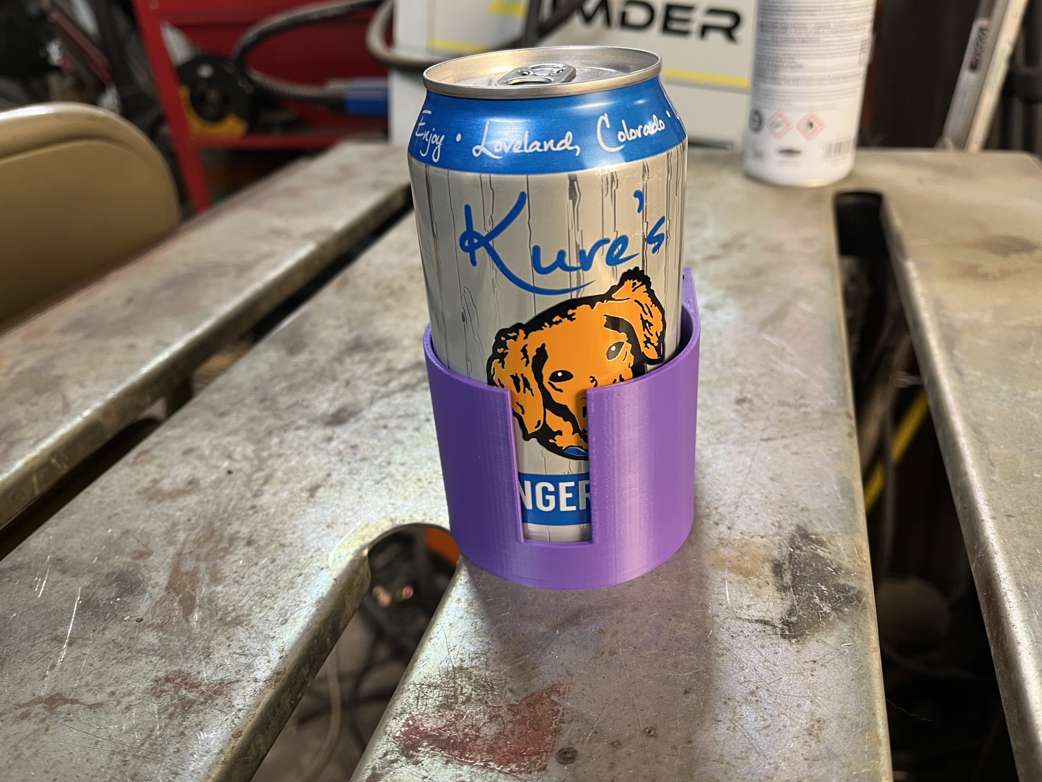 Giá đỡ lon đơn treo tường tiện lợi