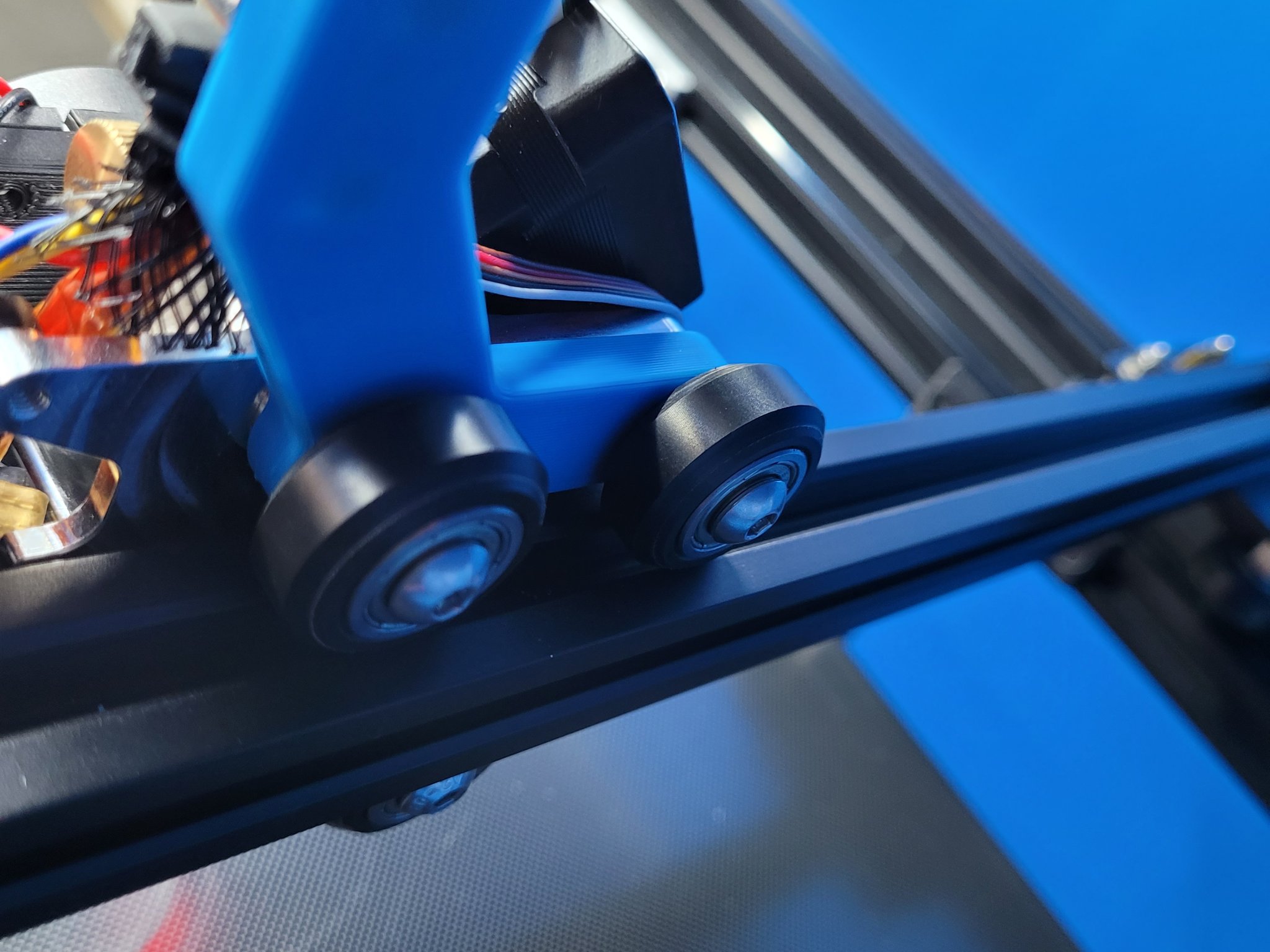 Giá đỡ dây cáp cho máy in Ender 5 Plus Micro Swiss NG